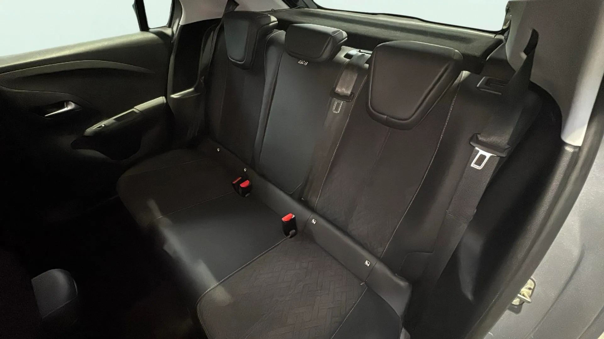 Opel Corsa 1.2T XHL Elegance - foto 11
