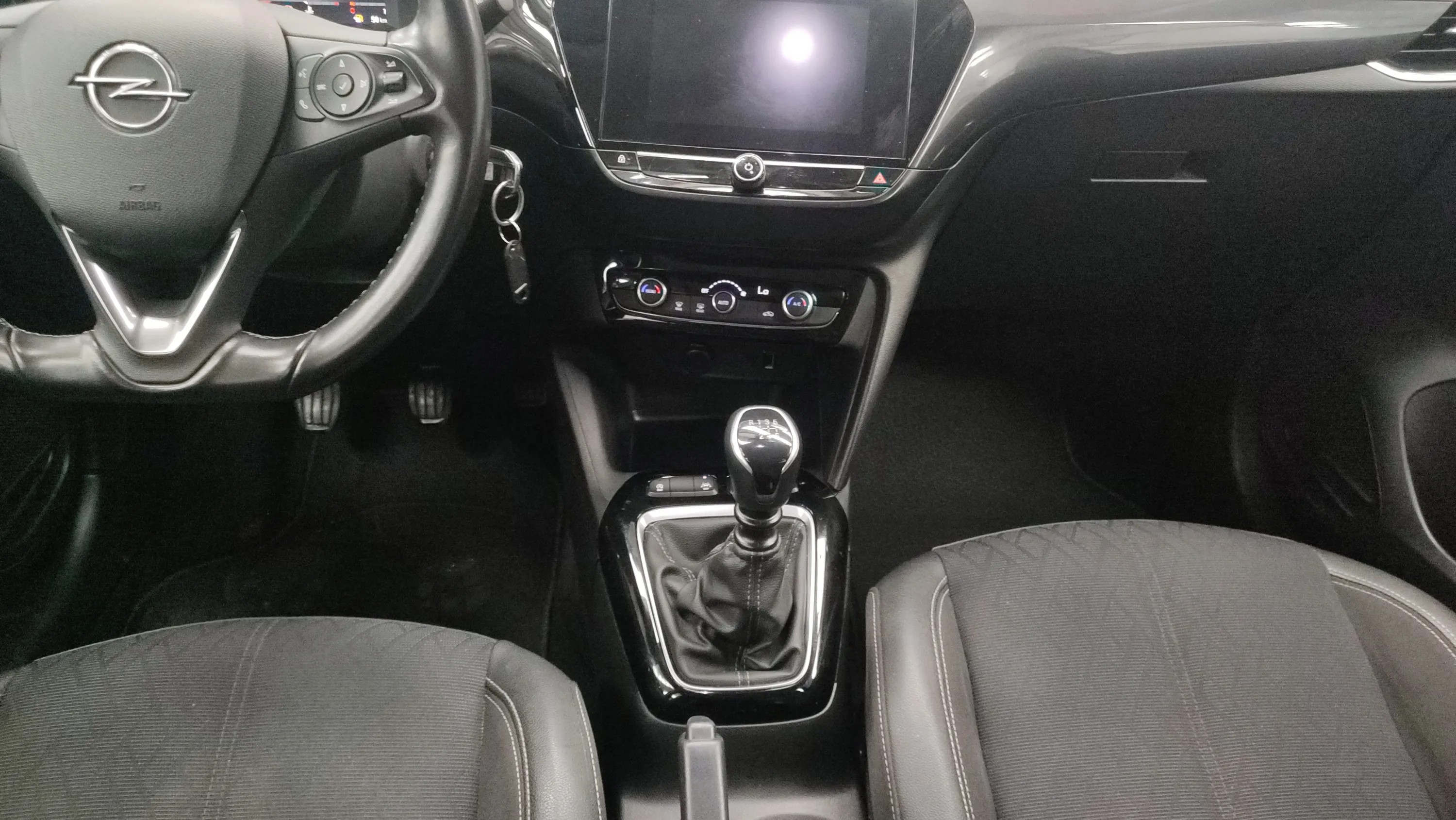 Opel Corsa 1.2T XHL Elegance - foto 11
