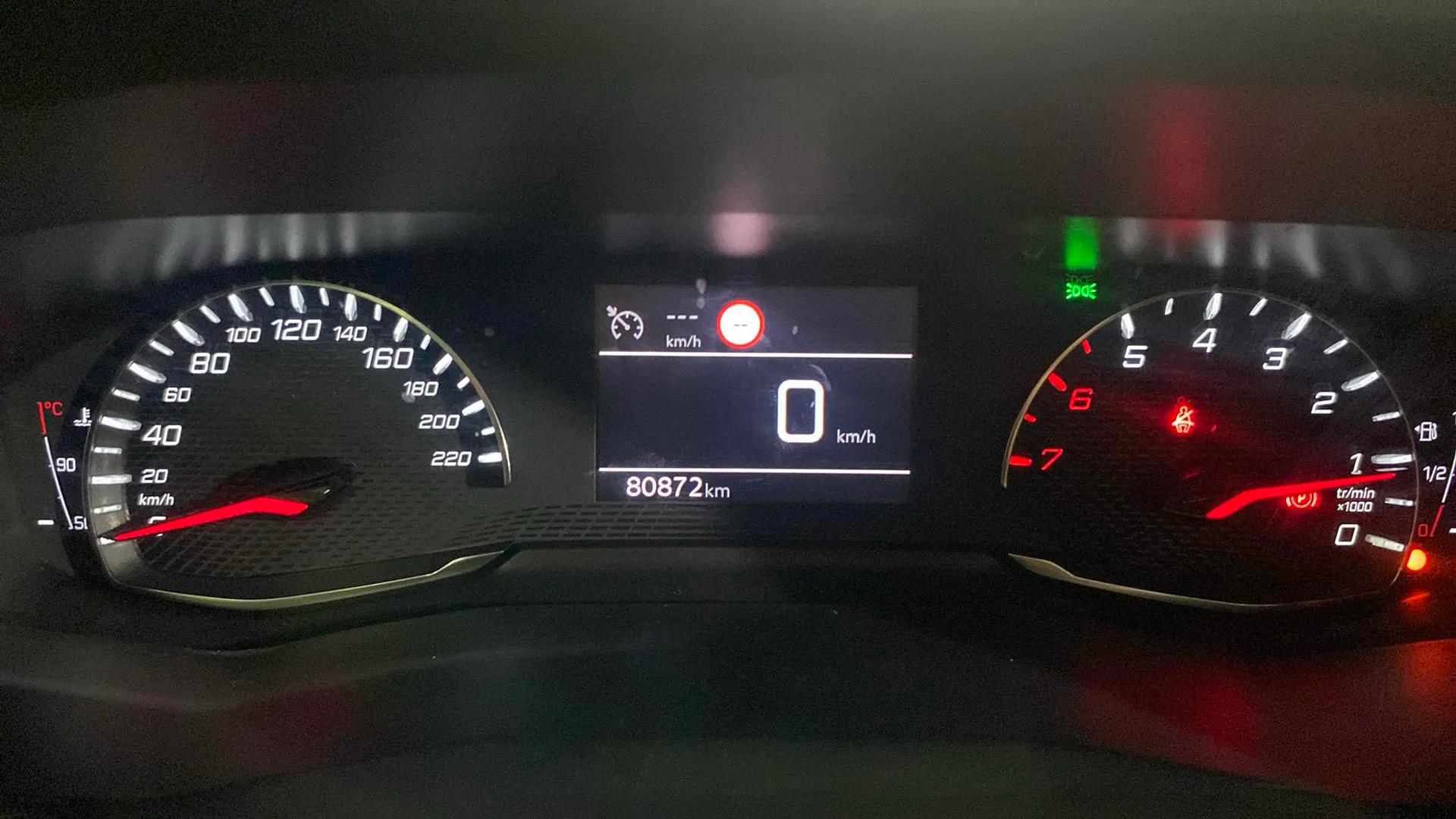 Peugeot 208 Active PureTech 100 - foto 11