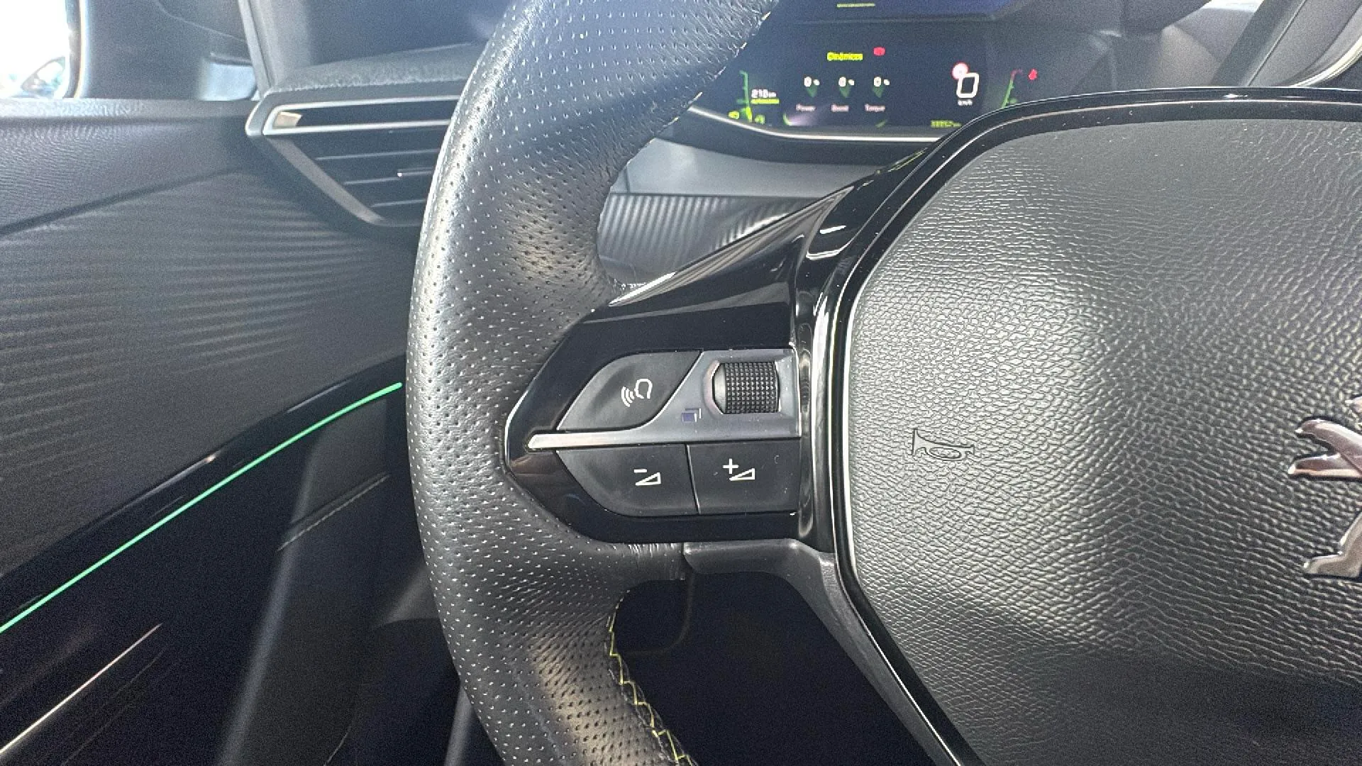 Peugeot 208 PureTech GT Pack - foto 12