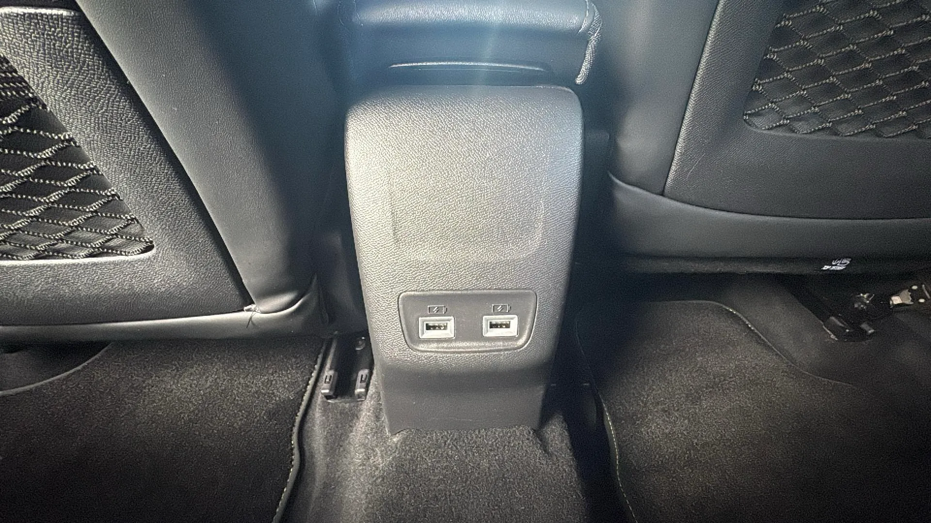 Peugeot 208 PureTech GT Pack - foto 28