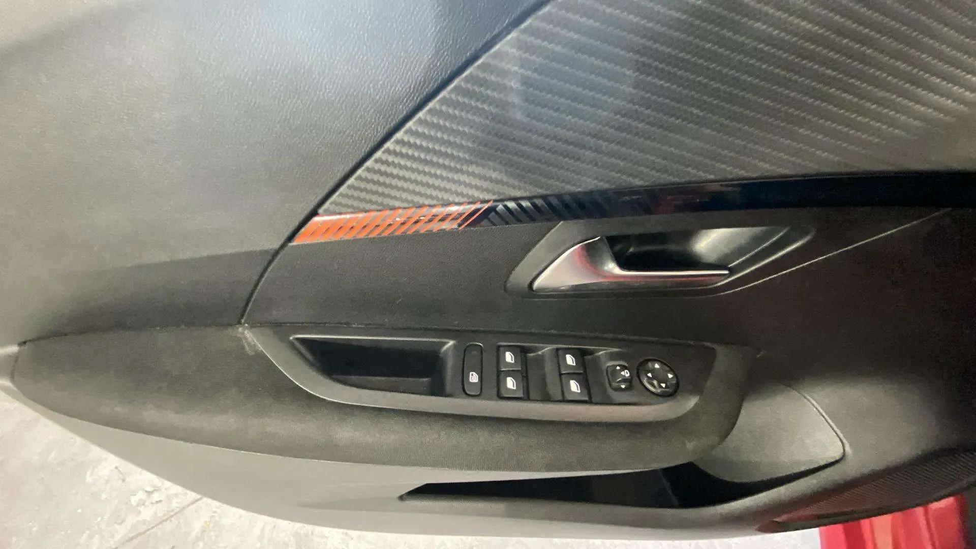 Peugeot 208 Active PureTech 100 - foto 19
