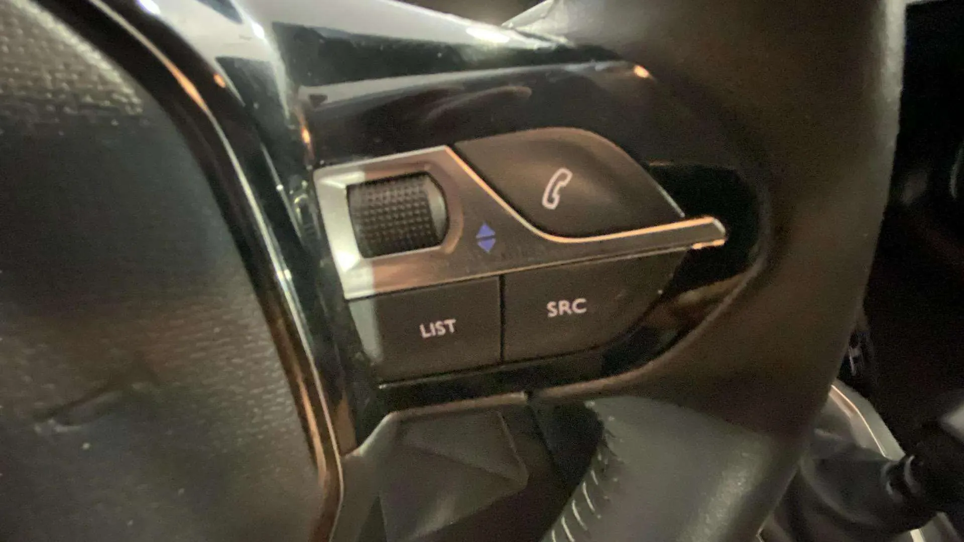 Peugeot 208 Active PureTech 100 - foto 18