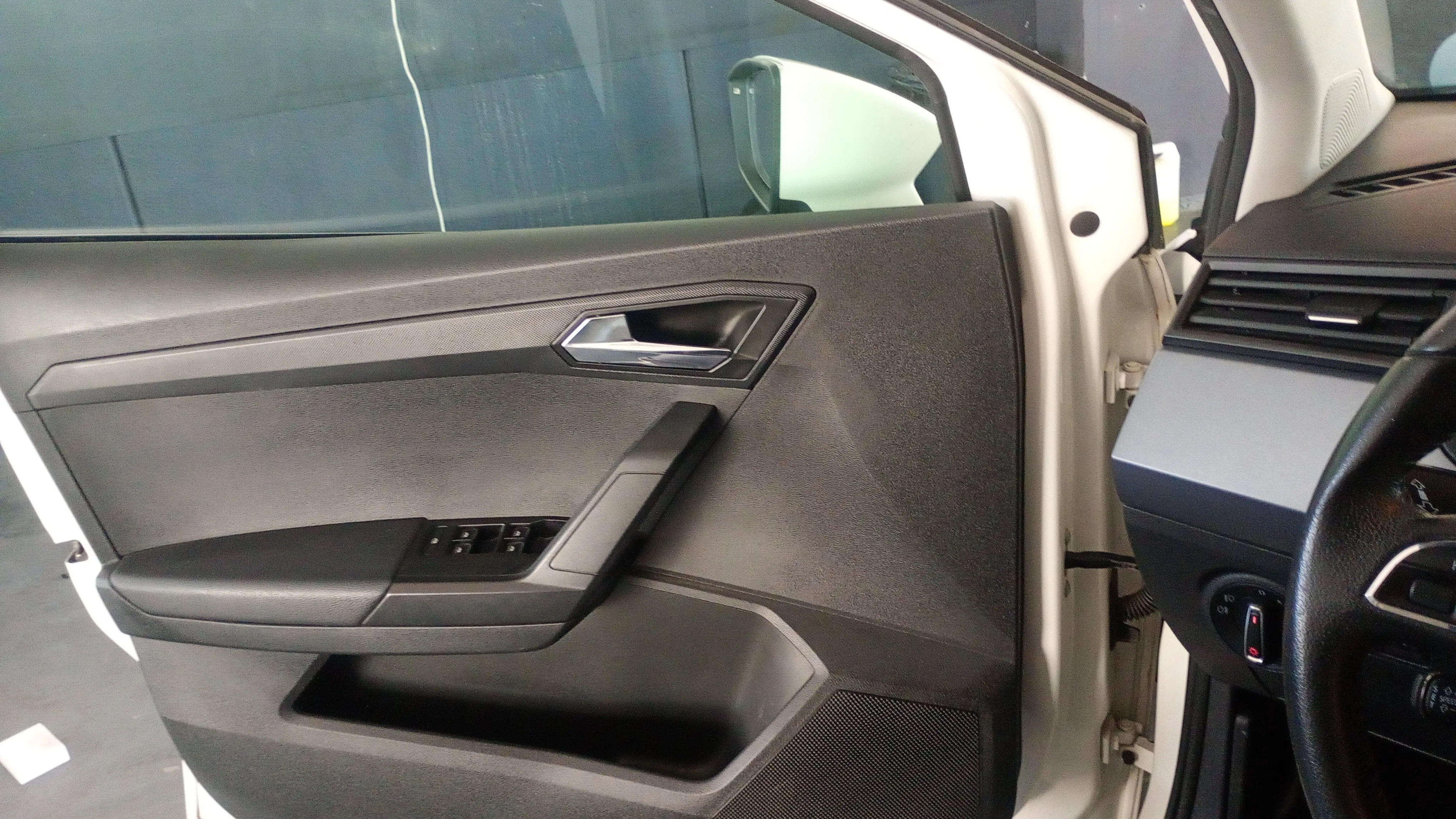 SEAT Arona 1.0 TSI Style Plus - foto 13