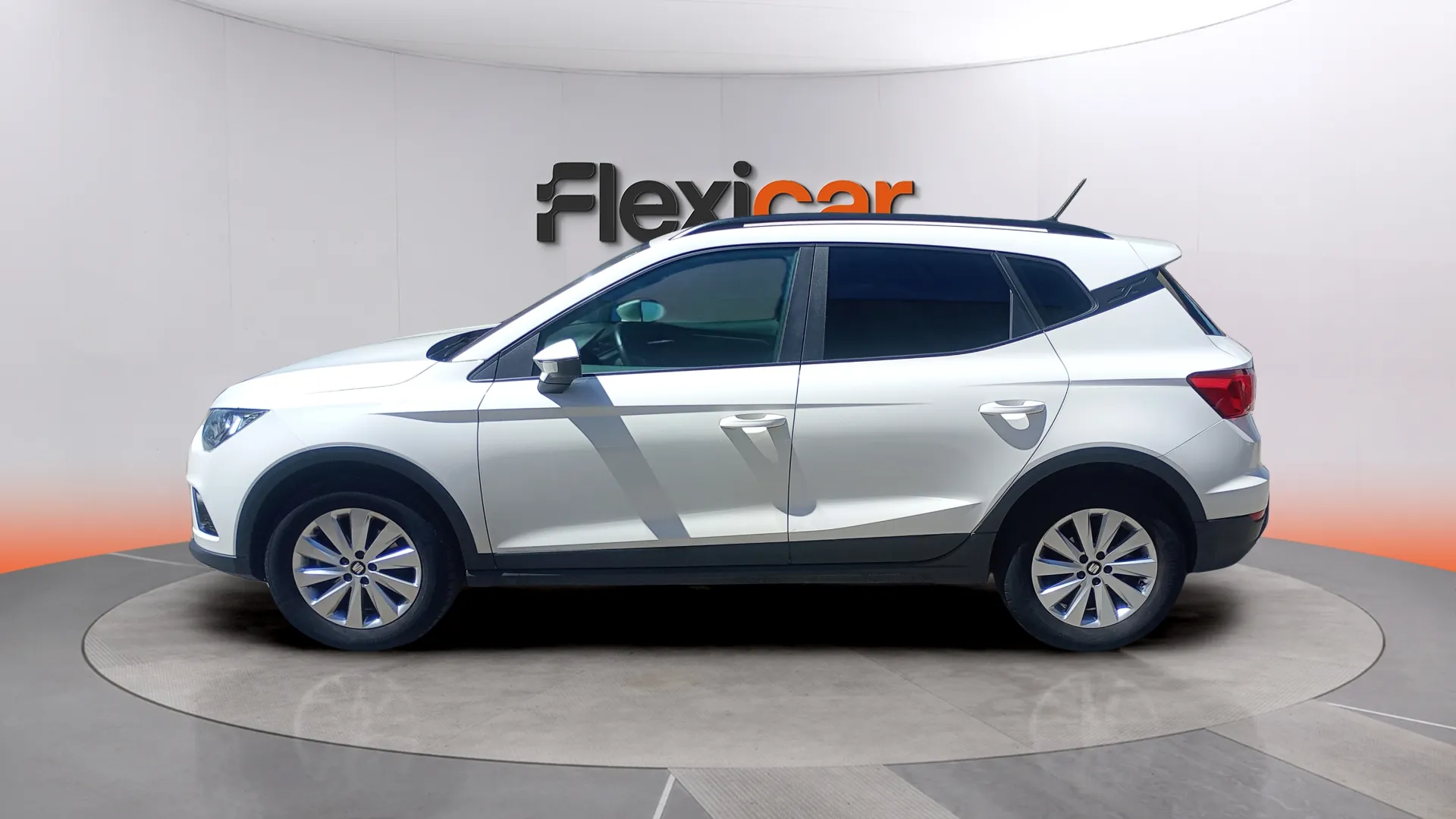 SEAT Arona 1.0 TSI Style Plus - foto 4
