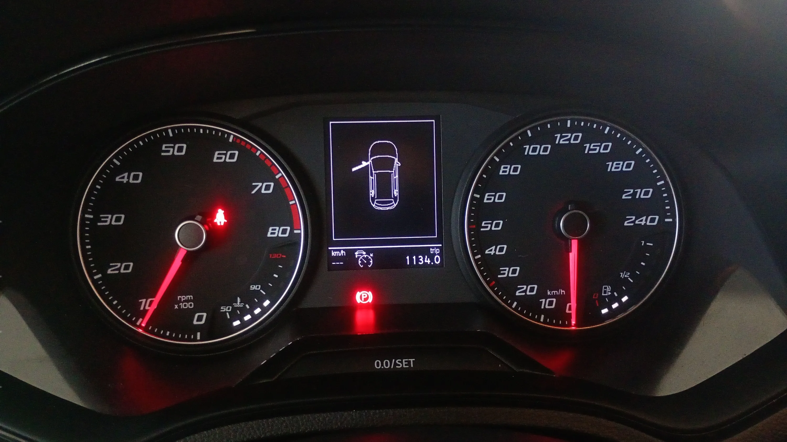 SEAT Arona 1.0 TSI Style Plus - foto 11