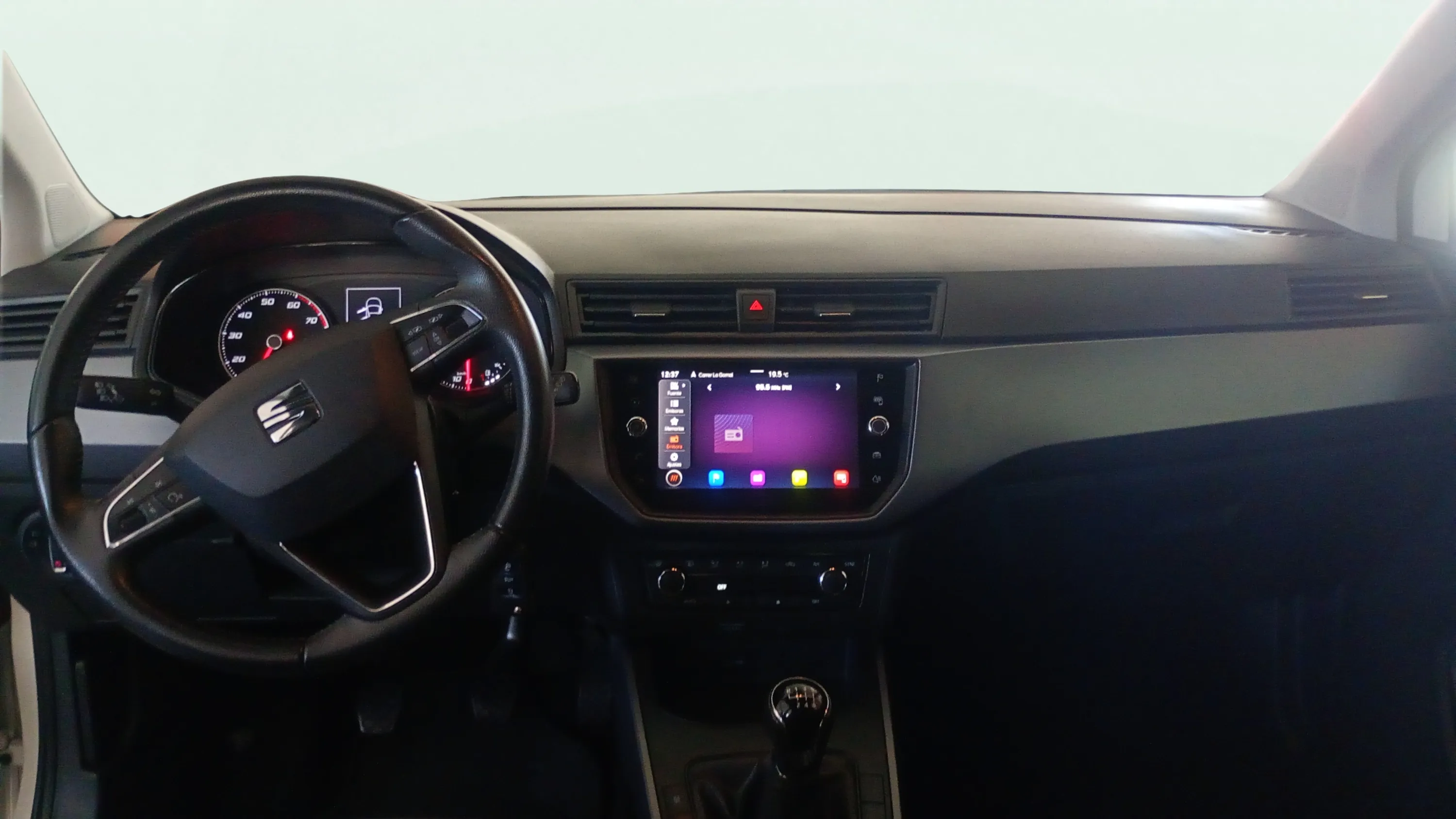 SEAT Arona 1.0 TSI Style Plus - foto 9