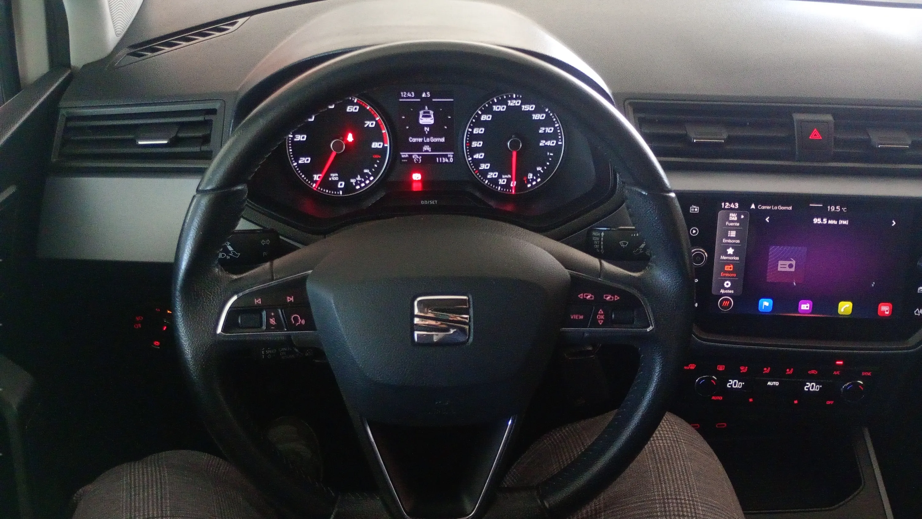 SEAT Arona 1.0 TSI Style Plus - foto 27
