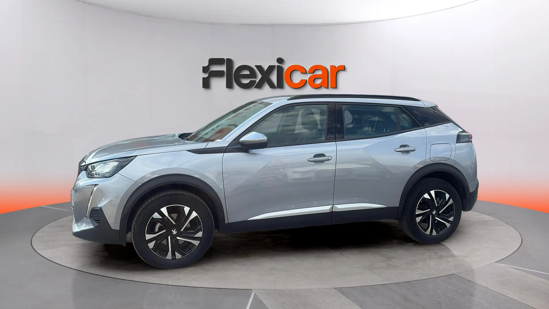 Peugeot 2008 Allure Pack PureTech 130 BVM6 - foto 4