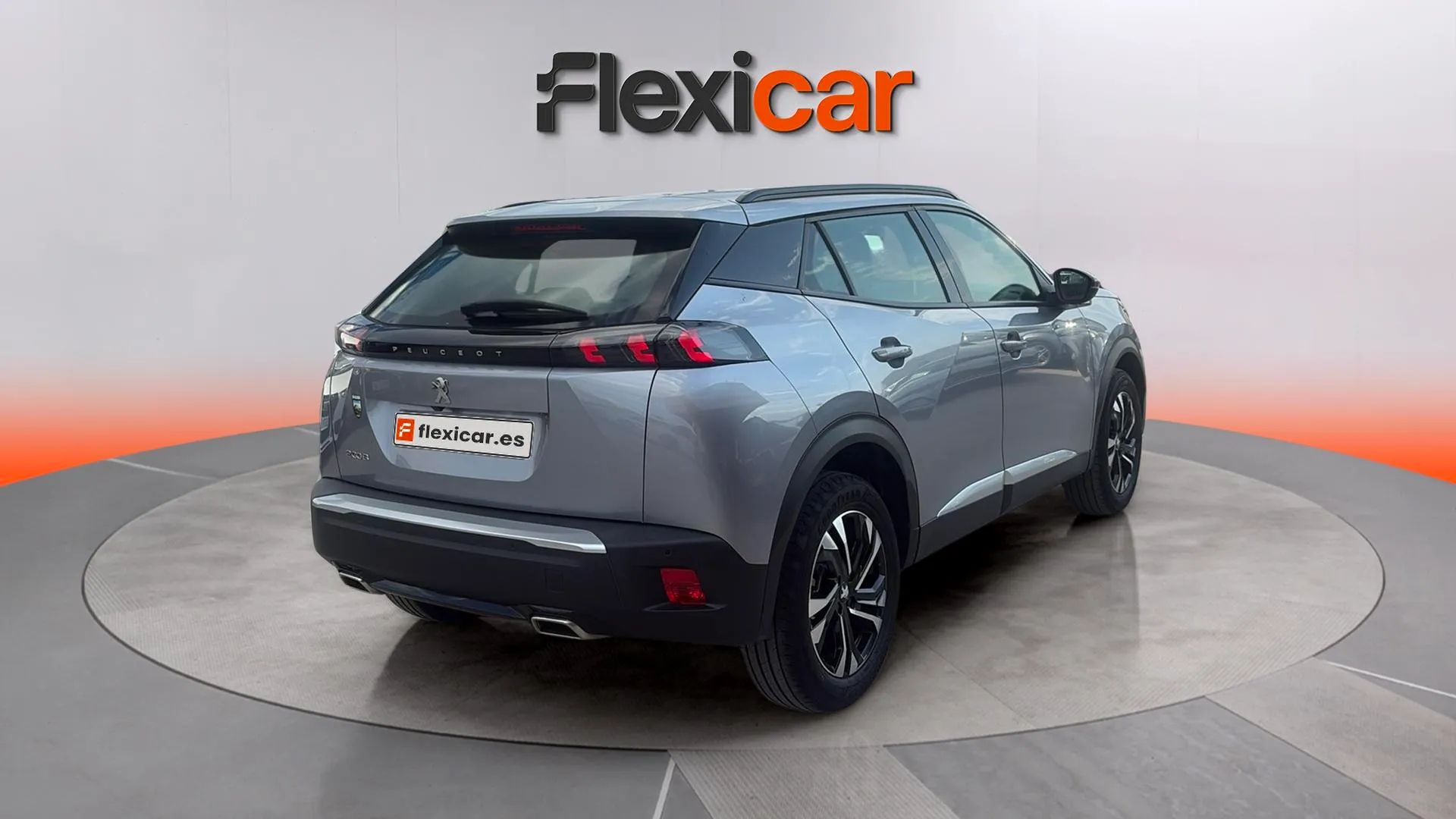 Peugeot 2008 Allure Pack PureTech 130 BVM6 - foto 8