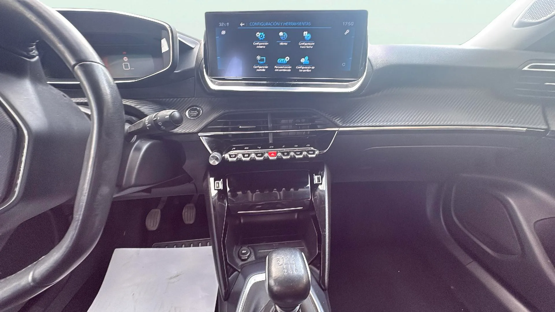 Peugeot 2008 Allure Pack PureTech 130 BVM6 - foto 16