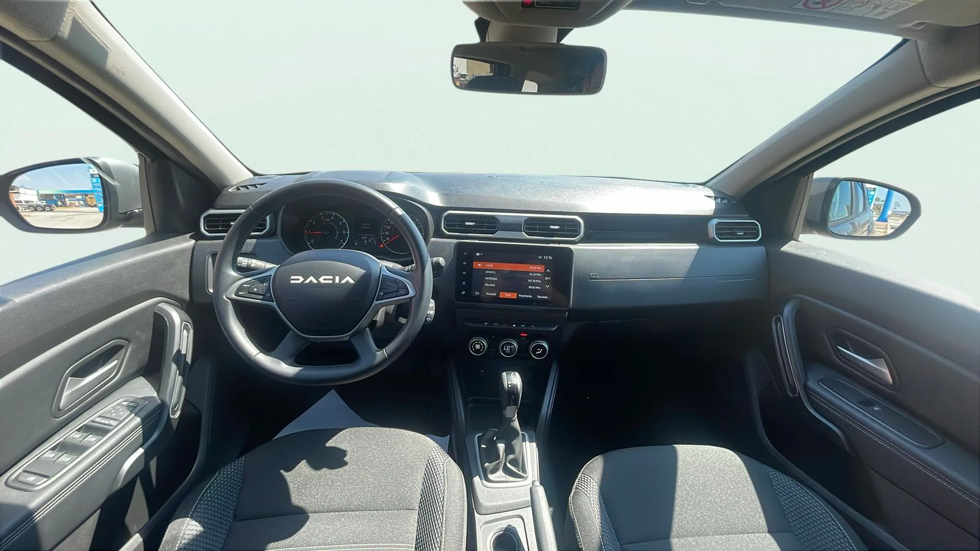 Dacia Duster Journey Go TCe 4x2 EDC - foto 9