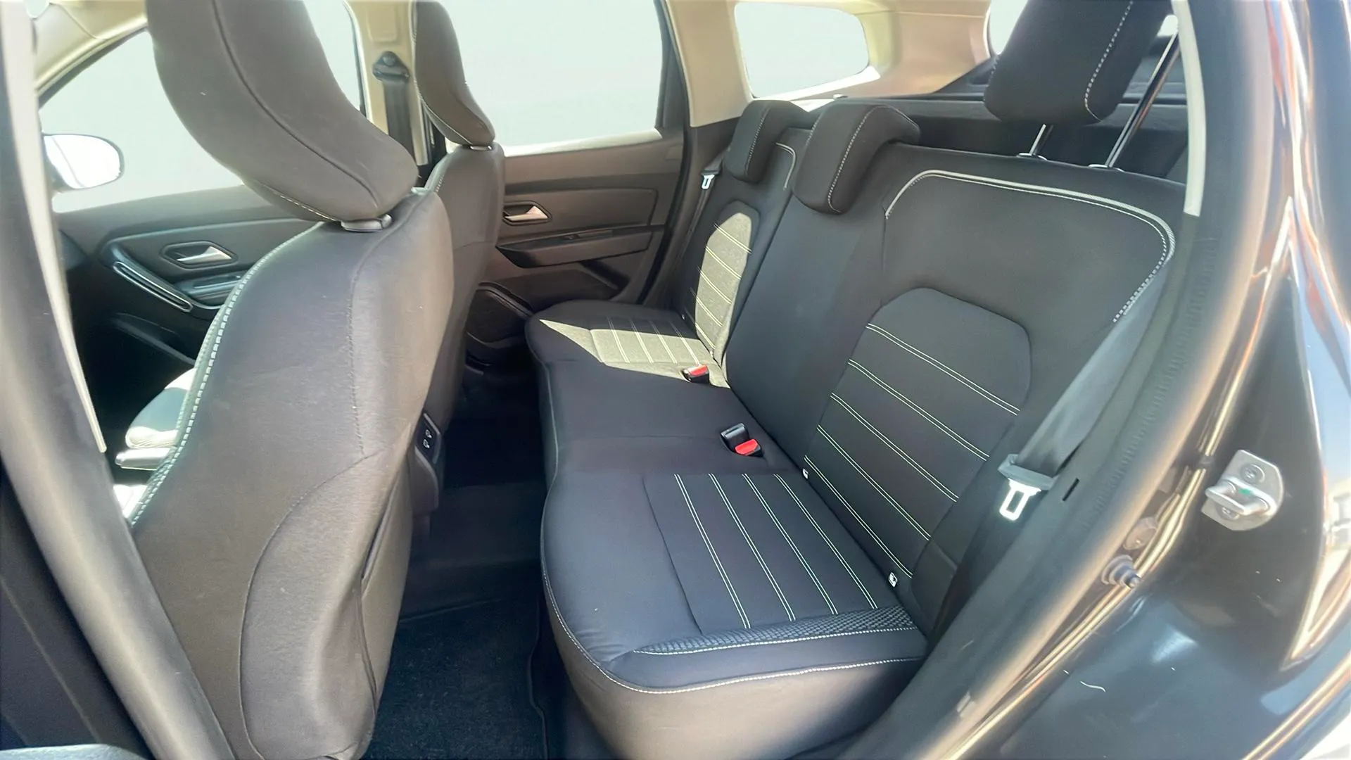 Dacia Duster Journey Go TCe 4x2 EDC - foto 15