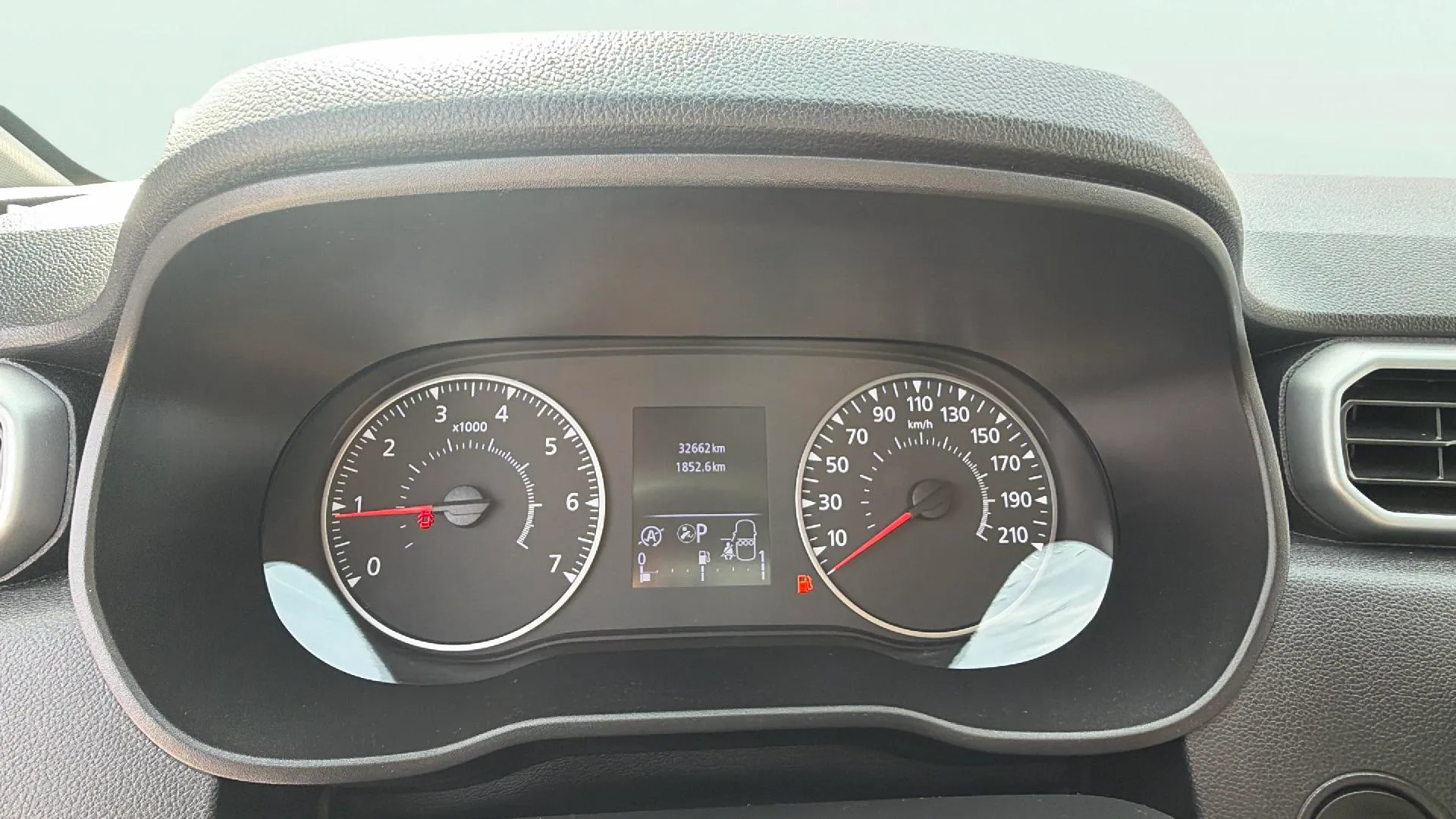 Dacia Duster Expression TCe 4x2 - foto 9