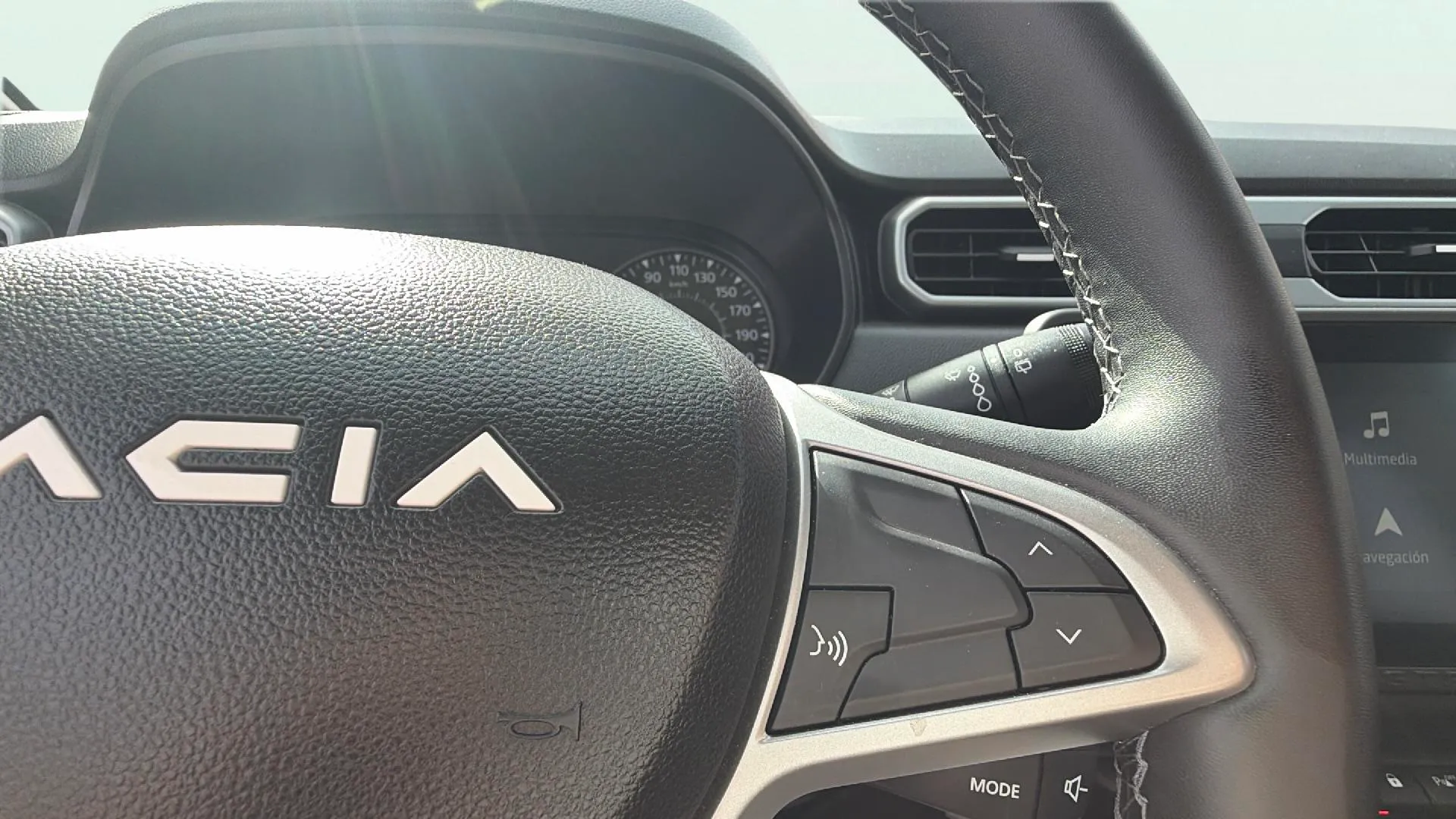 Dacia Duster Expression TCe 4x2 - foto 11