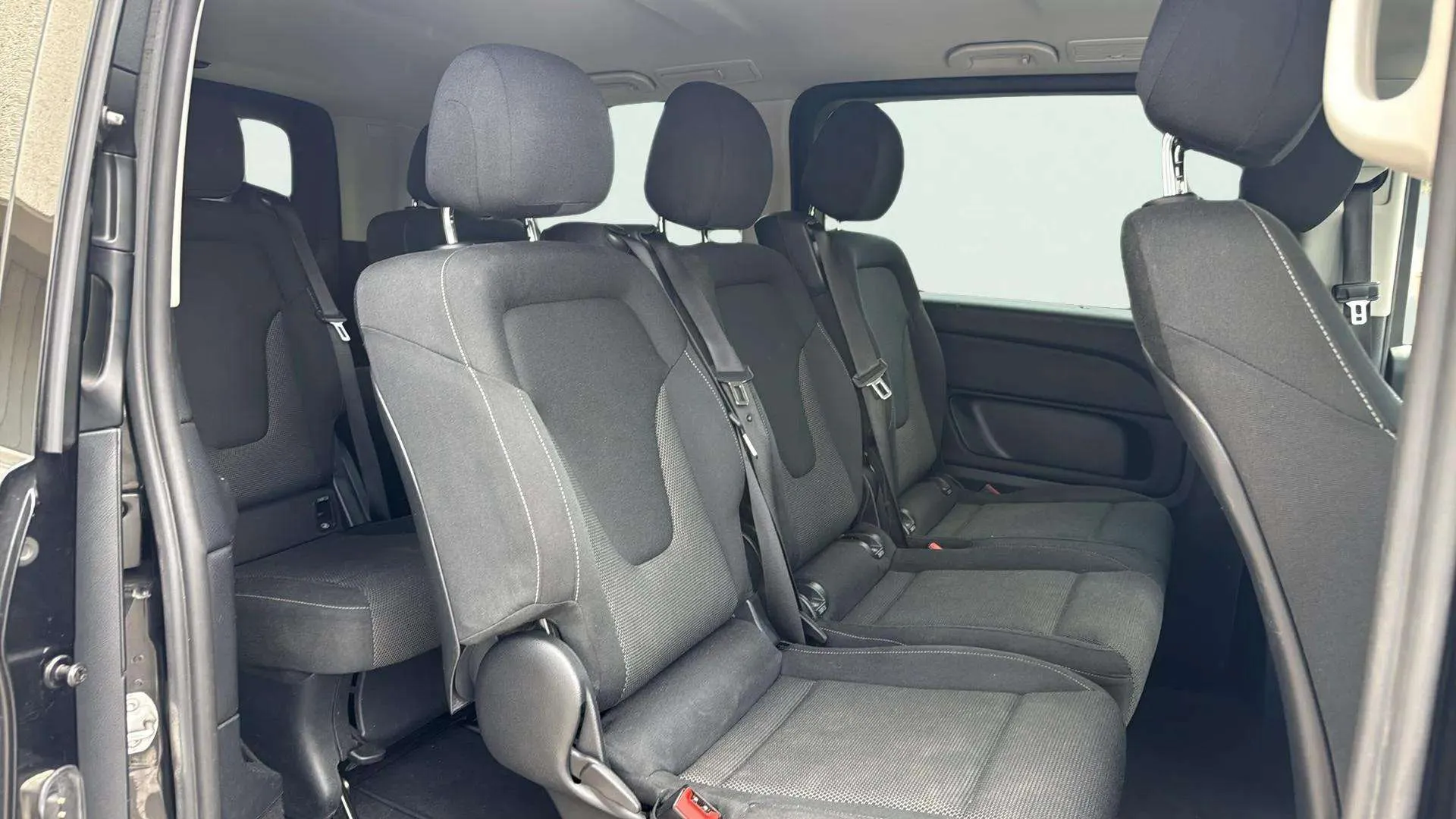 Mercedes-Benz Clase V 220 d Avantgarde Largo - foto 14