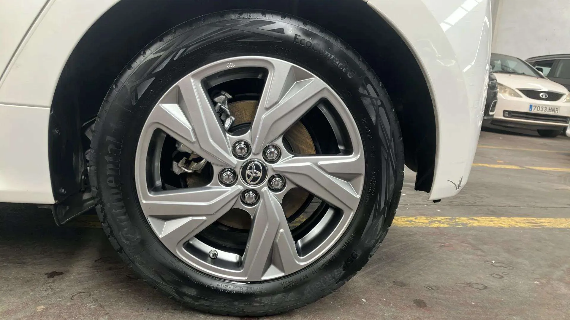 Toyota Yaris 1.5 120H Active Plus - foto 24