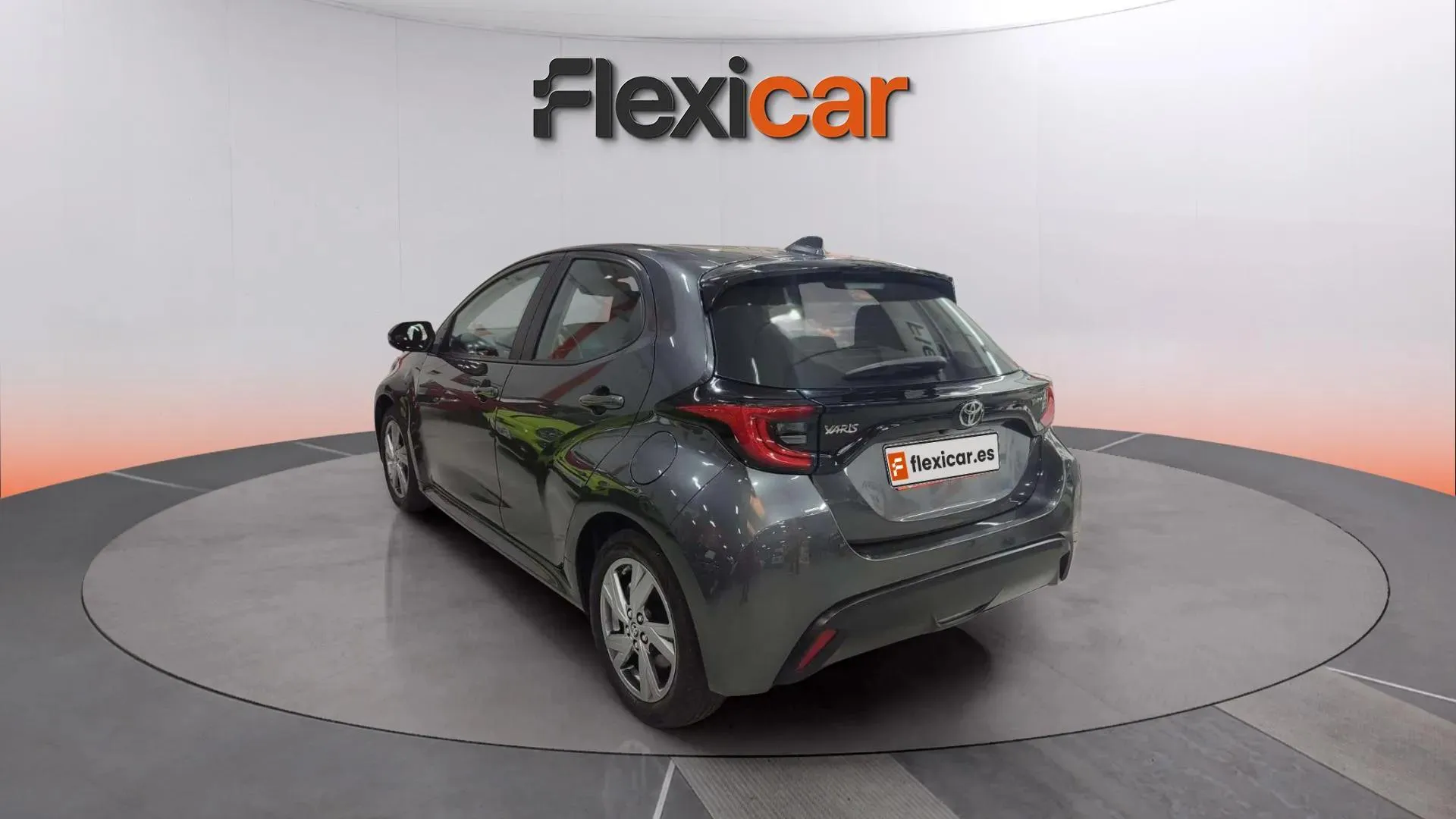 Toyota Yaris 1.5 120H Active Plus - foto 5