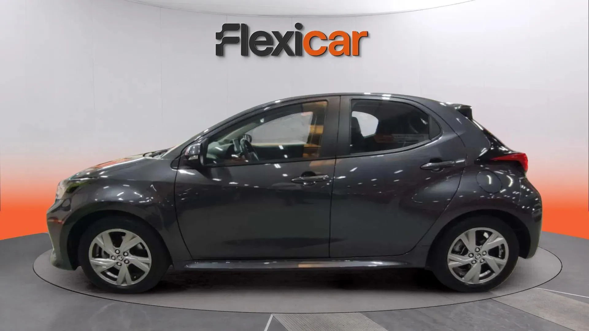 Toyota Yaris 1.5 120H Active Plus - foto 4