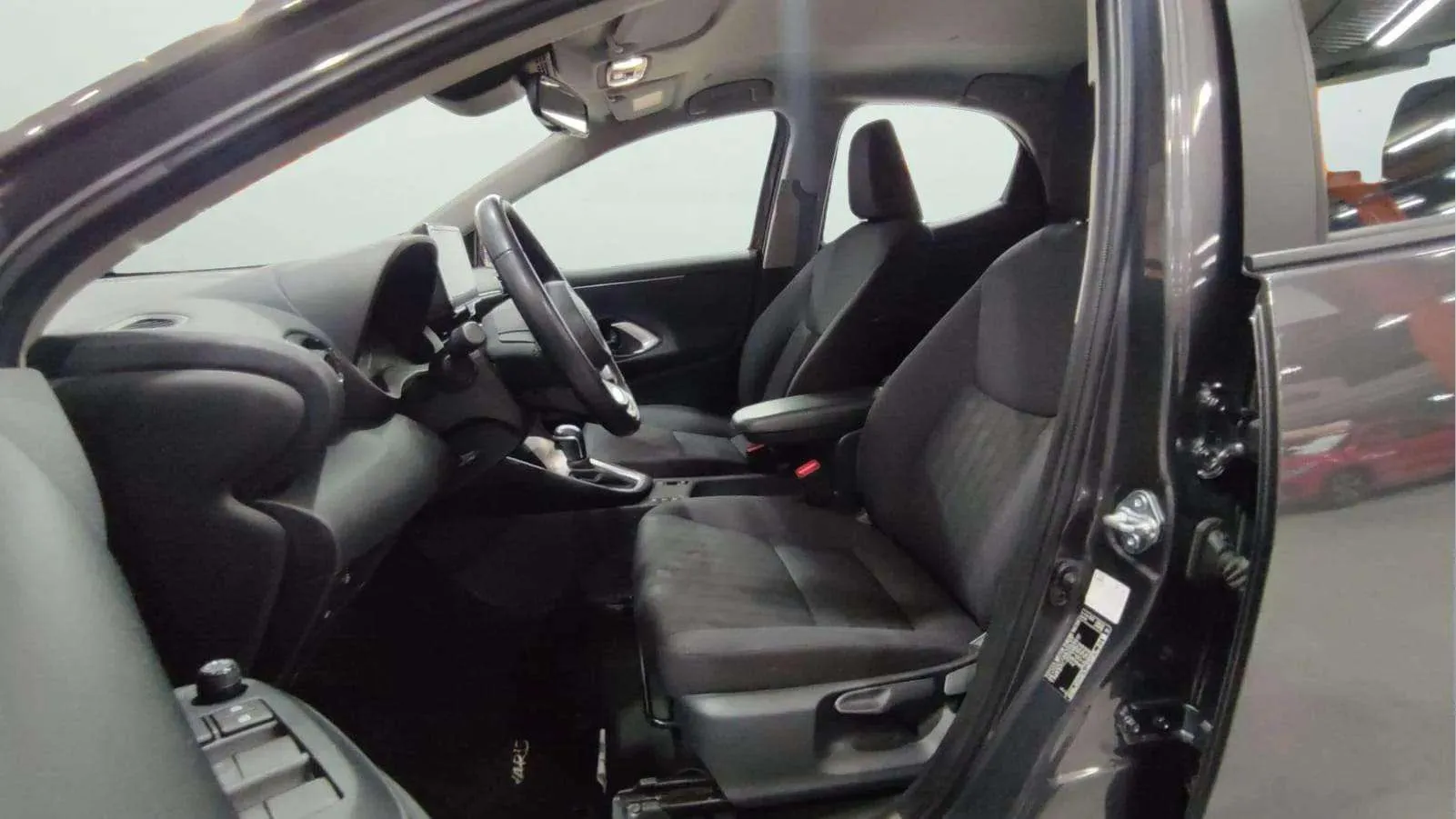 Toyota Yaris 1.5 120H Active Plus - foto 21