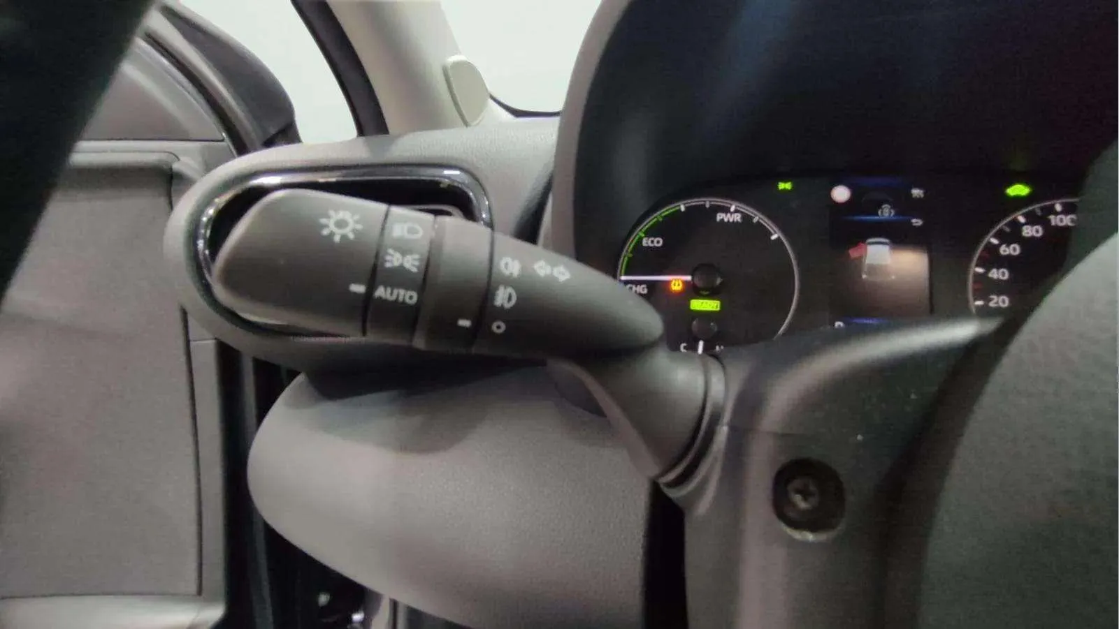 Toyota Yaris 1.5 120H Active Plus - foto 16