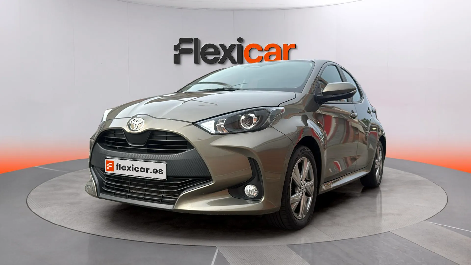 Toyota Yaris 1.5 120H Active Plus - foto 2
