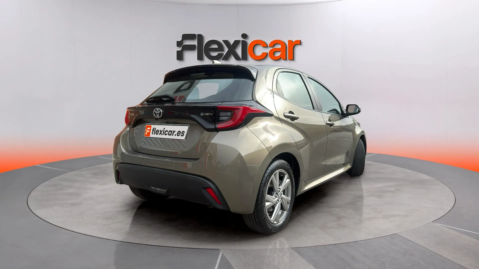 Toyota Yaris 1.5 120H Active Plus - foto 5