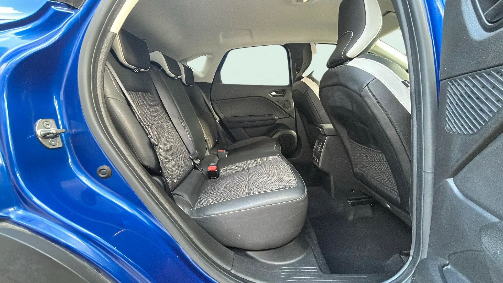 Renault Captur techno TCe - foto 16