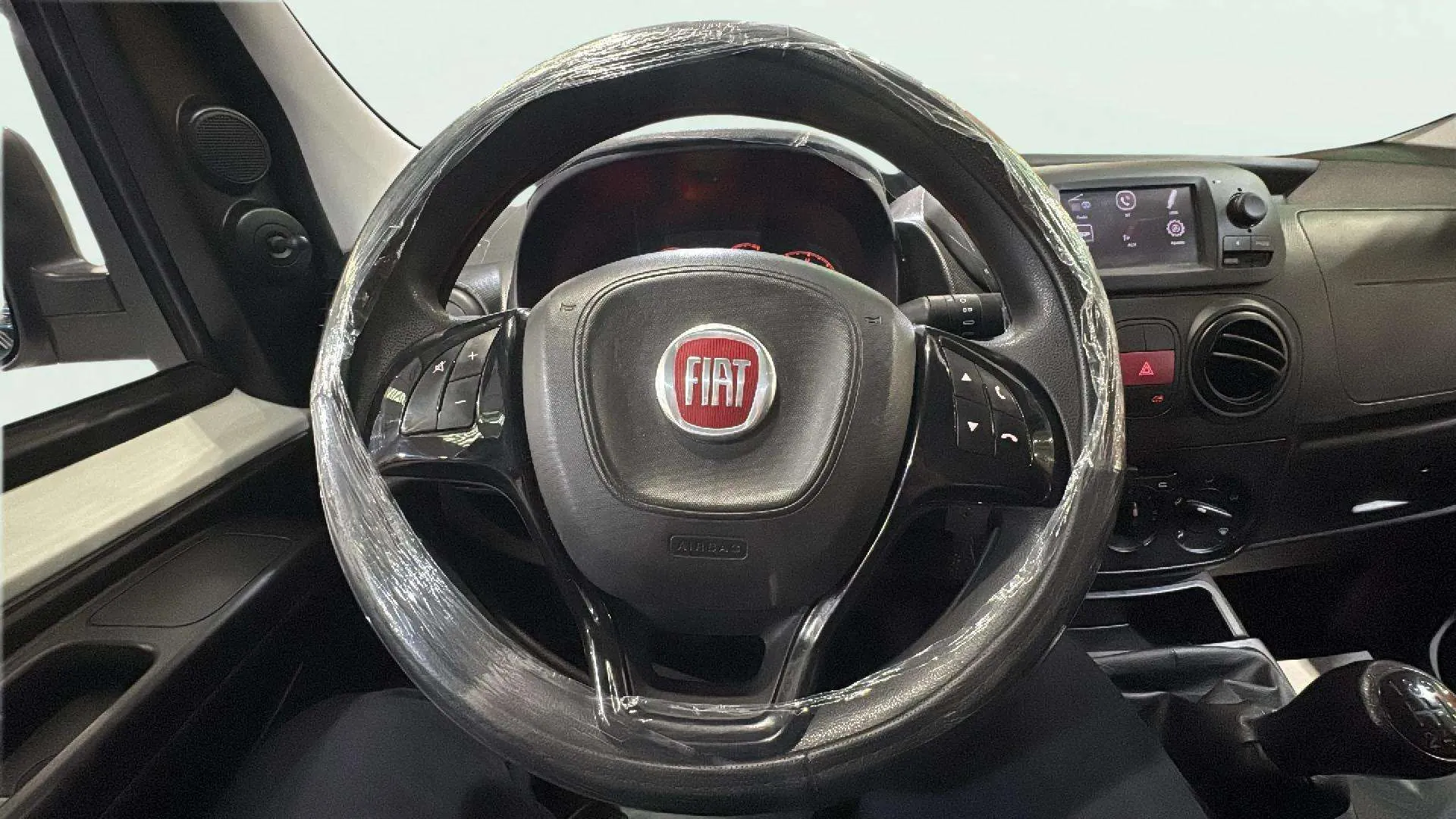 Fiat Fiorino Combi Adventure 1.3 Mjt 5plazas E5+ - foto 18