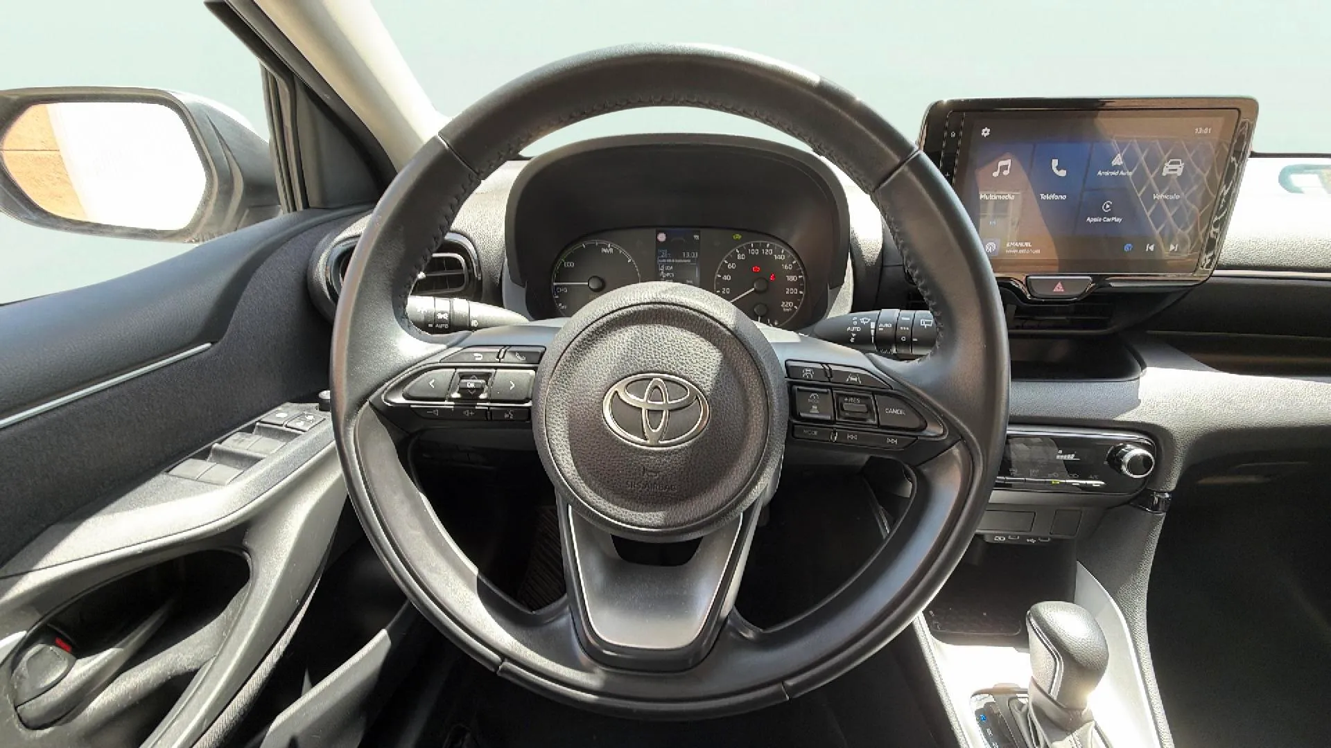Toyota Yaris 1.5 120H Active Plus - foto 11