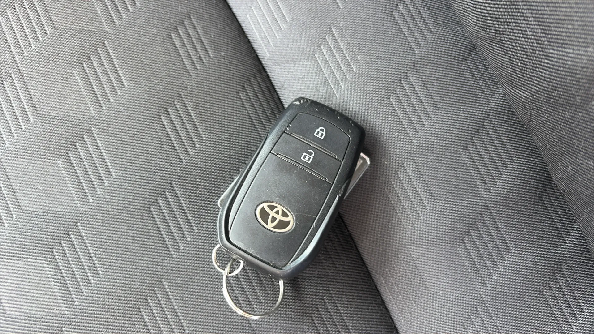 Toyota Yaris 1.5 120H Active Plus - foto 15