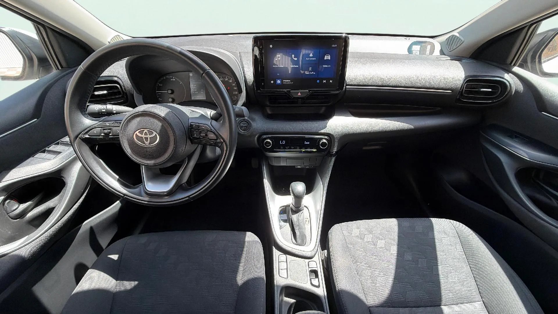 Toyota Yaris 1.5 120H Active Plus - foto 10