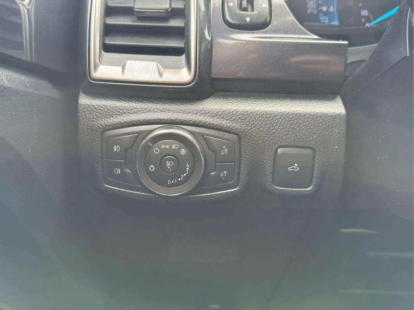 Ford Ranger 2.0 Ecobl 4x4 Dob Cab Wildtrack - foto 19