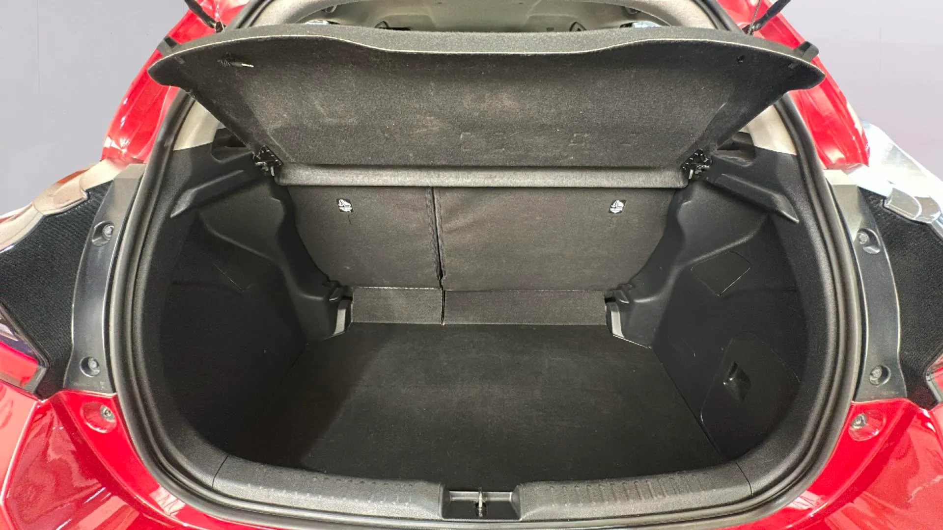 Toyota Yaris 1.5 120H Active Plus - foto 27