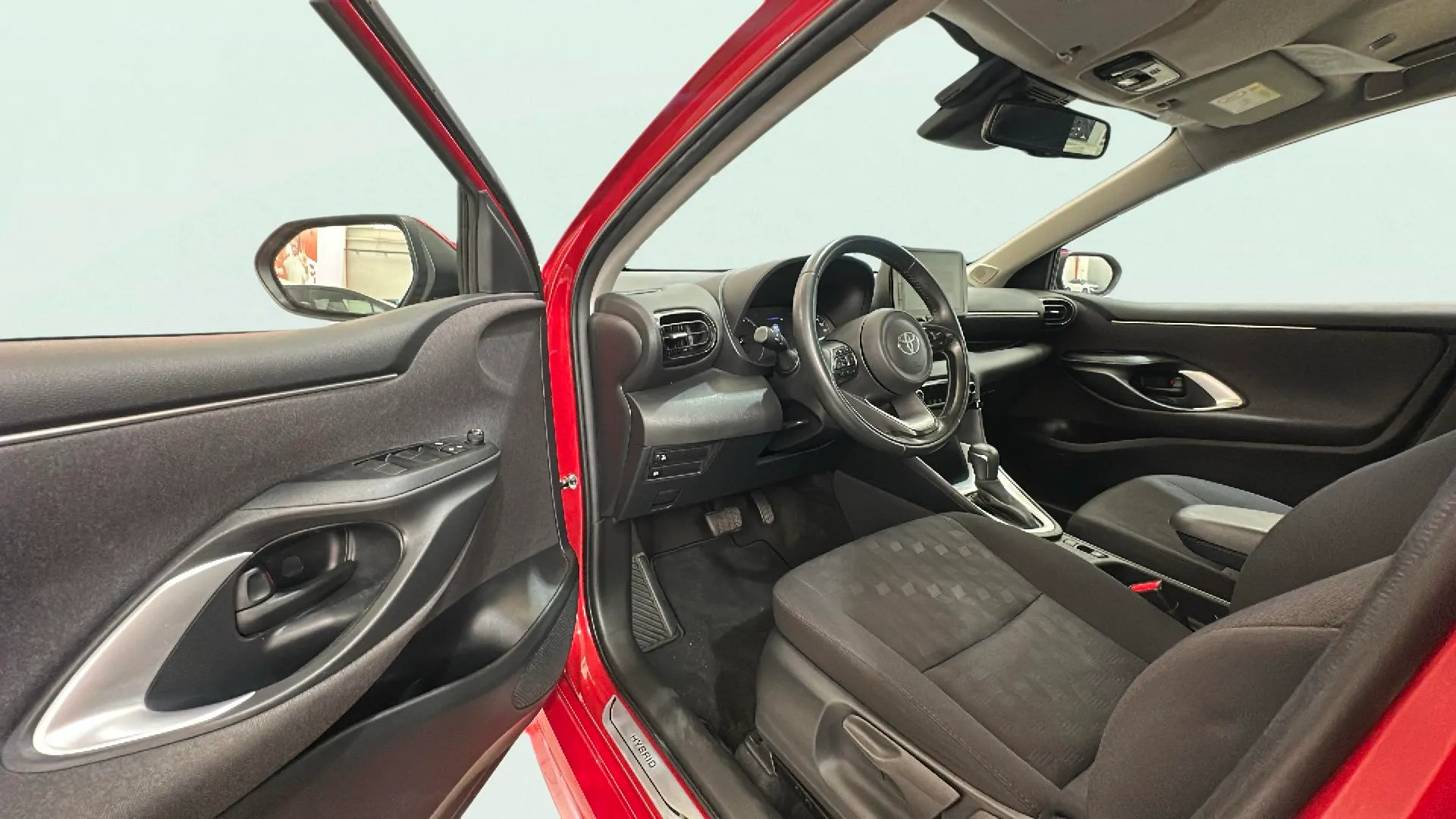 Toyota Yaris 1.5 120H Active Plus - foto 9