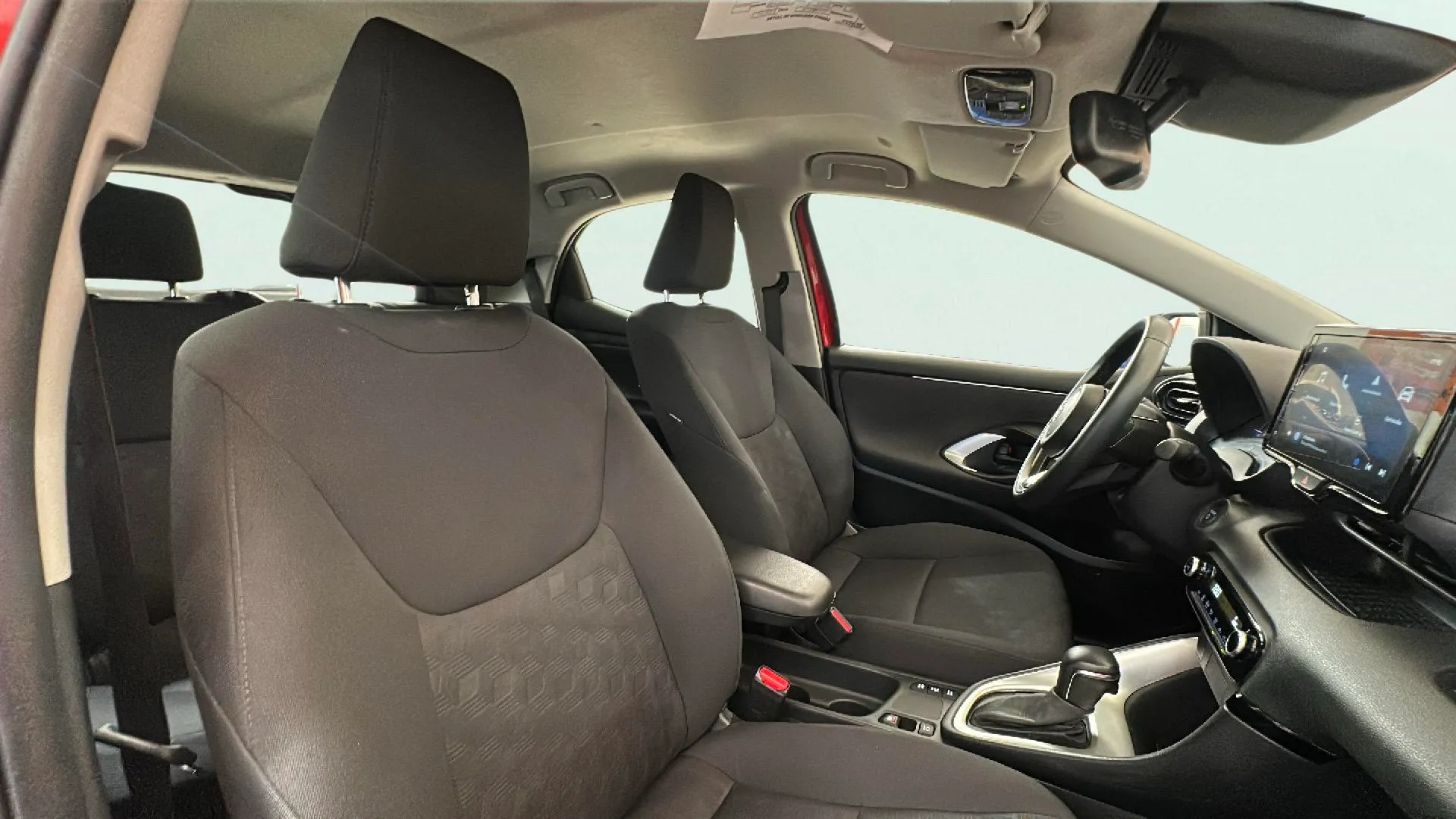 Toyota Yaris 1.5 120H Active Plus - foto 25