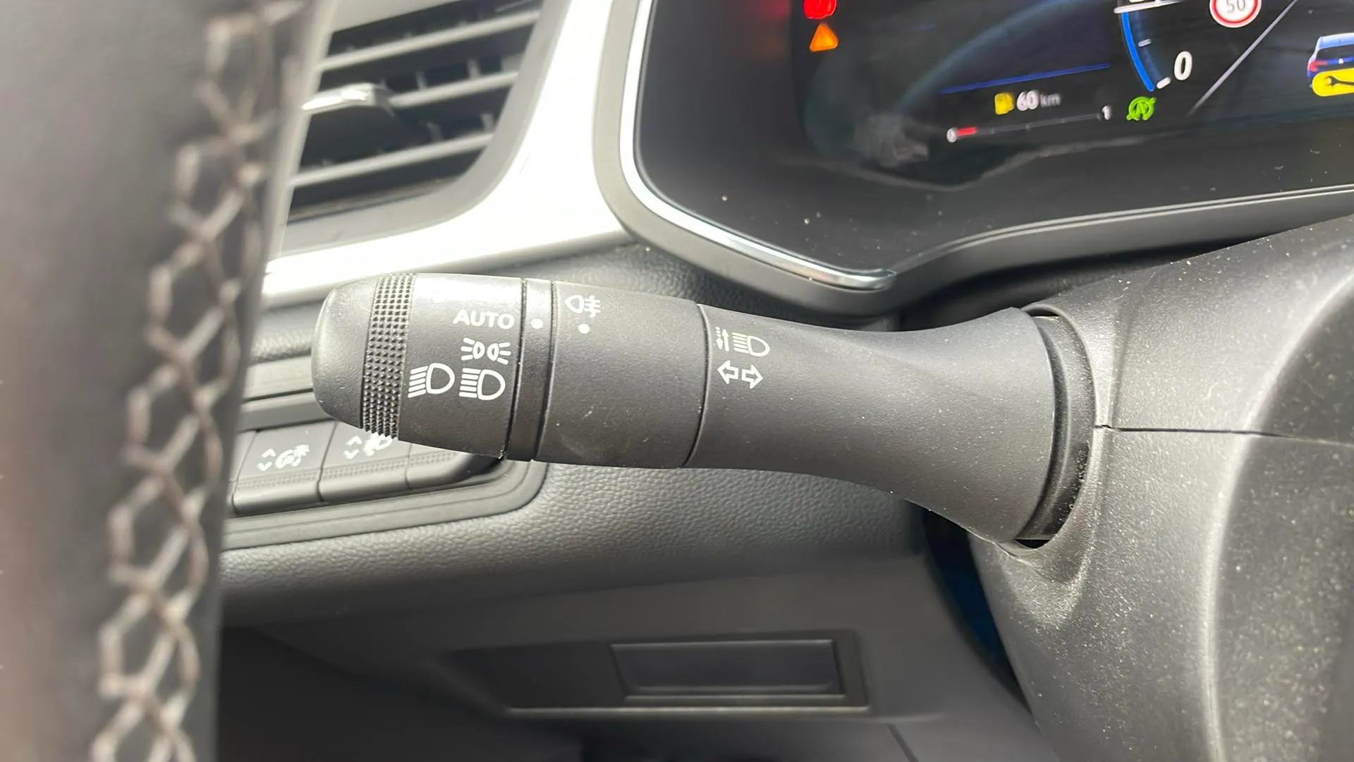 Renault Captur techno TCe - foto 31