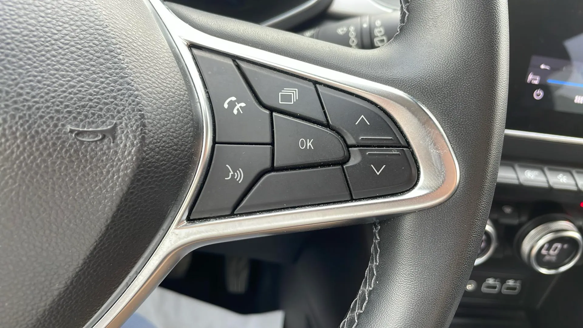 Renault Captur techno TCe - foto 32