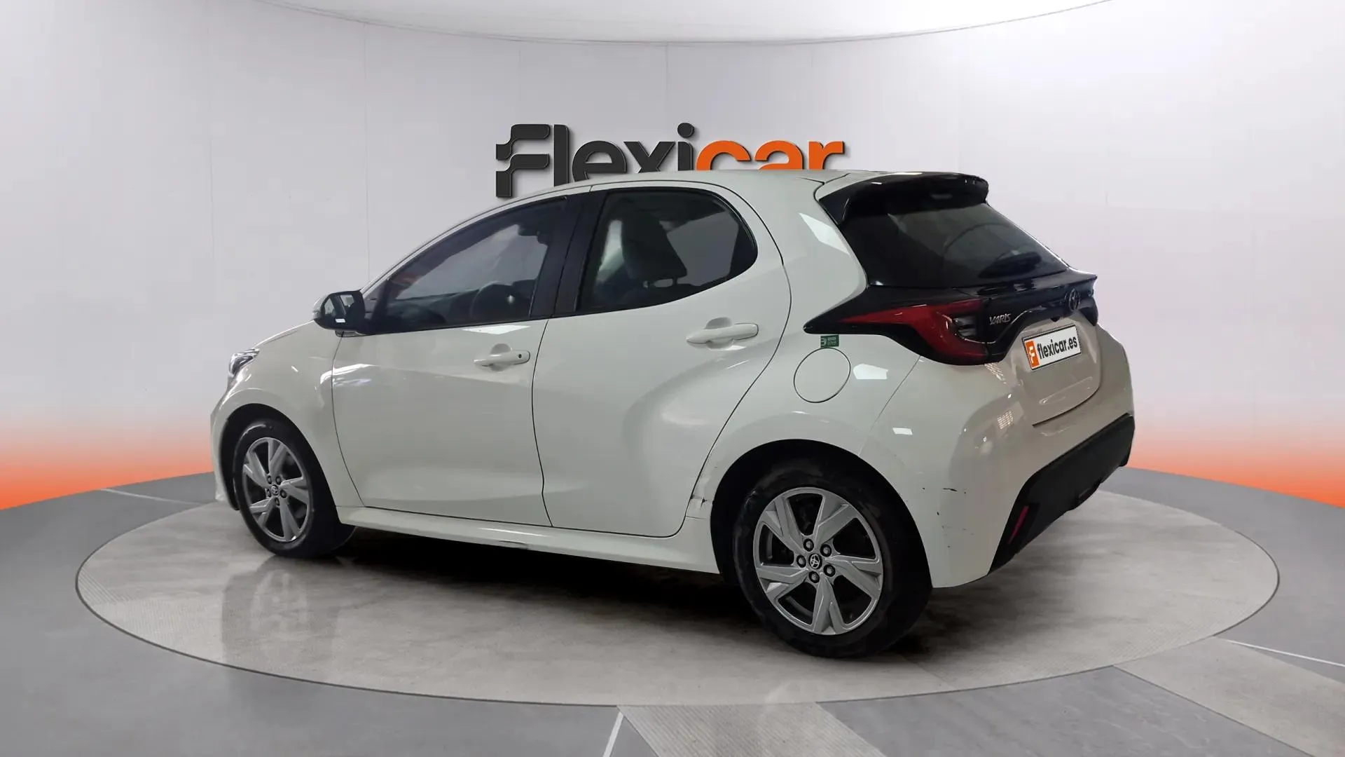 Toyota Yaris 1.5 120H Active Plus - foto 5