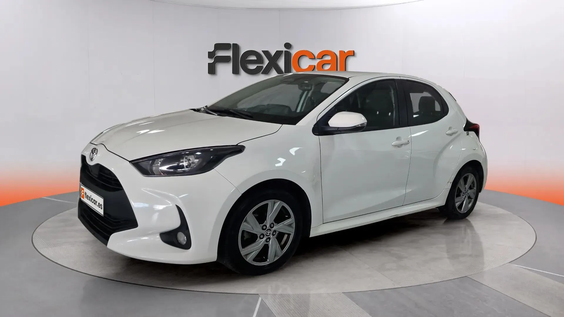 Toyota Yaris 1.5 120H Active Plus - foto 3
