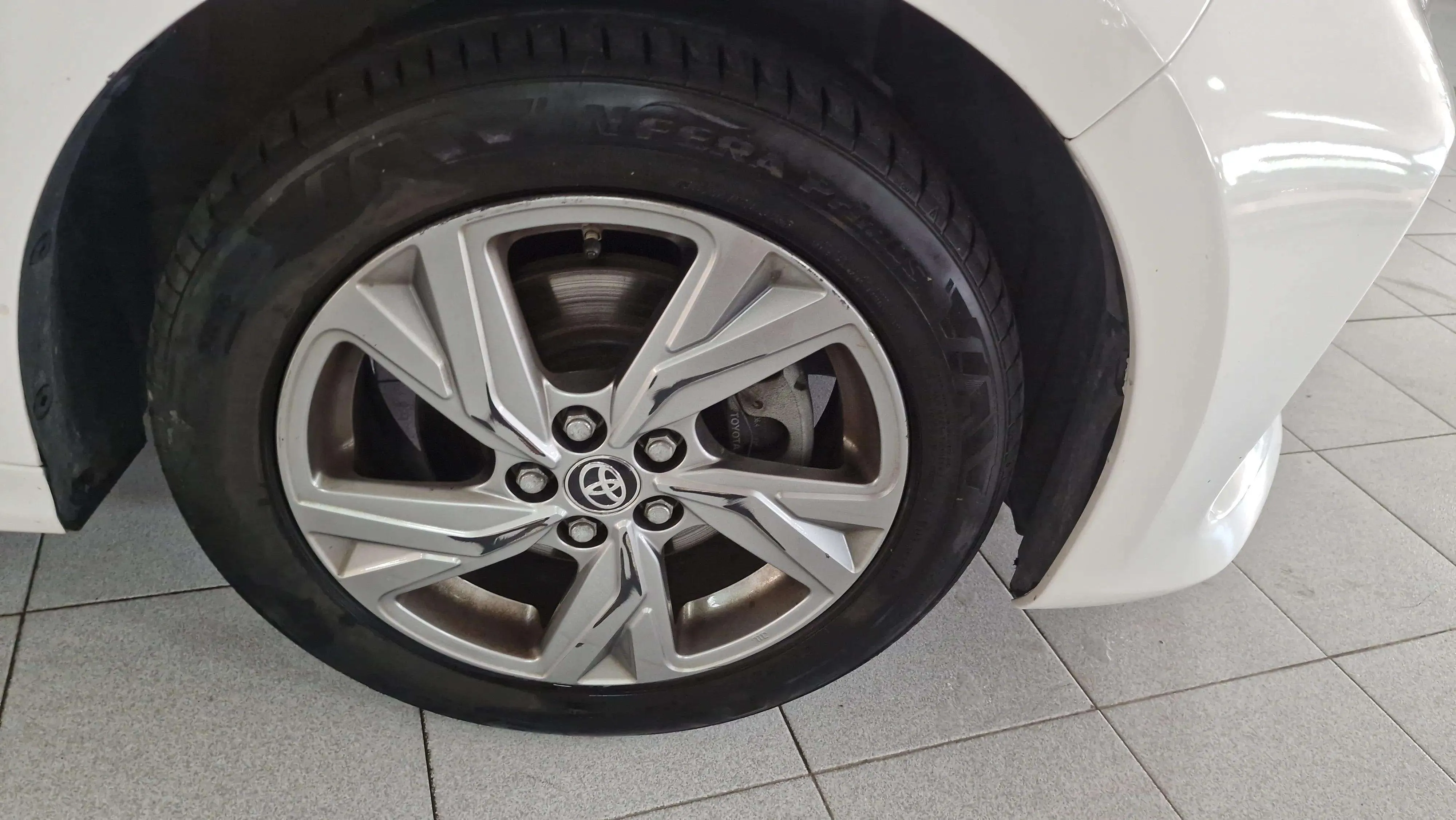 Toyota Yaris 1.5 120H Active Plus - foto 24