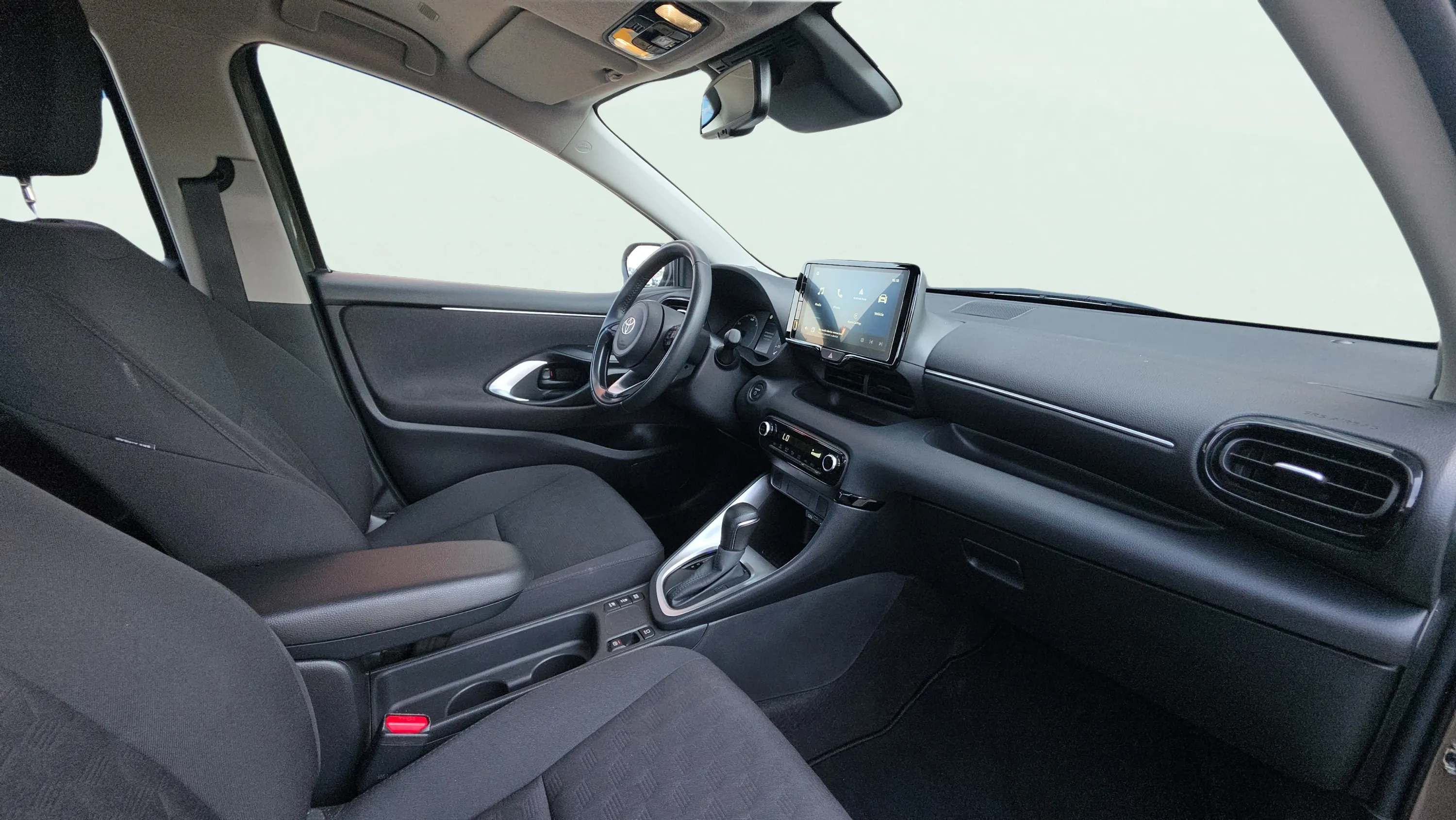Toyota Yaris 1.5 120H Active Plus - foto 17