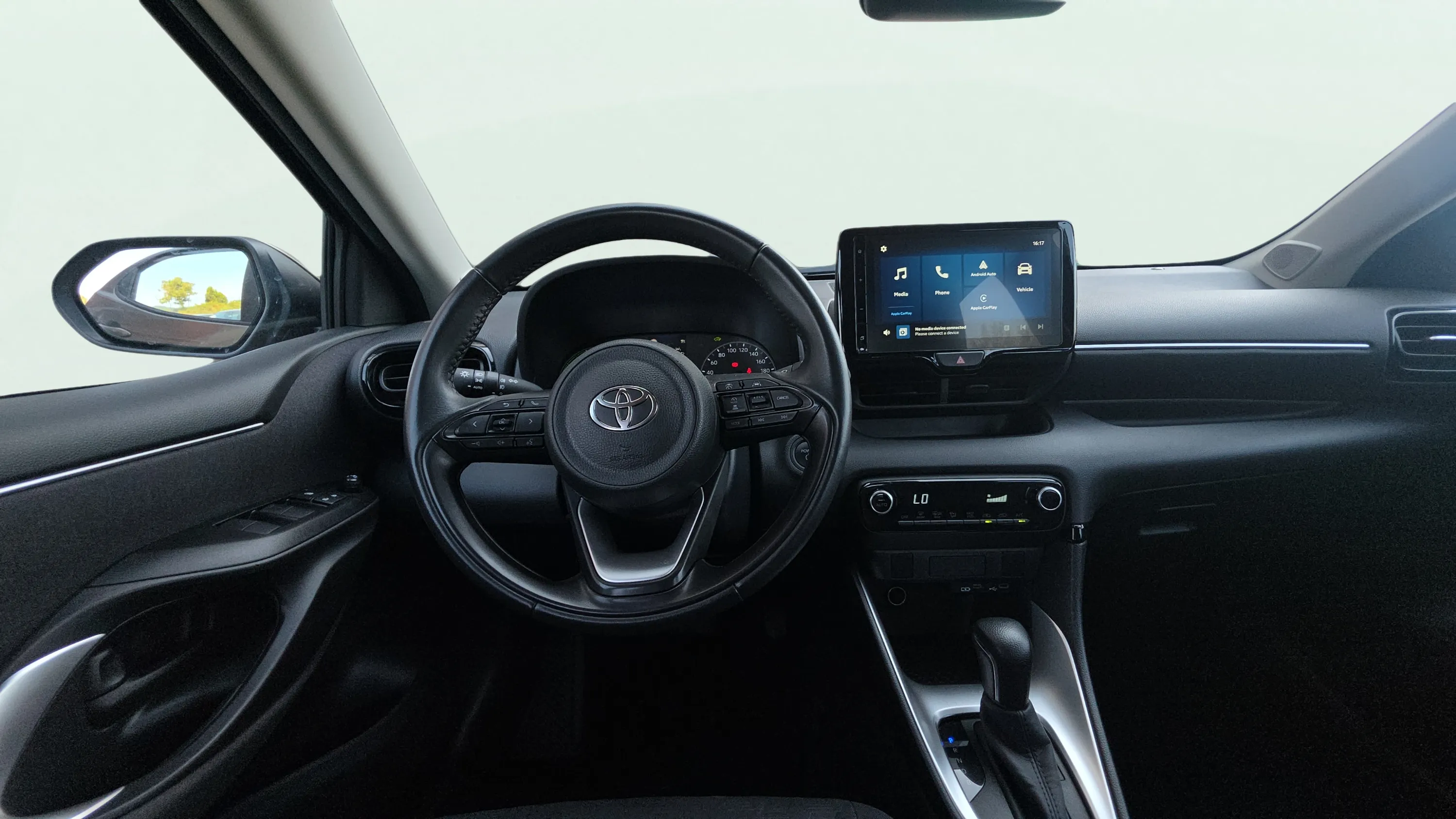 Toyota Yaris 1.5 120H Active Plus - foto 13