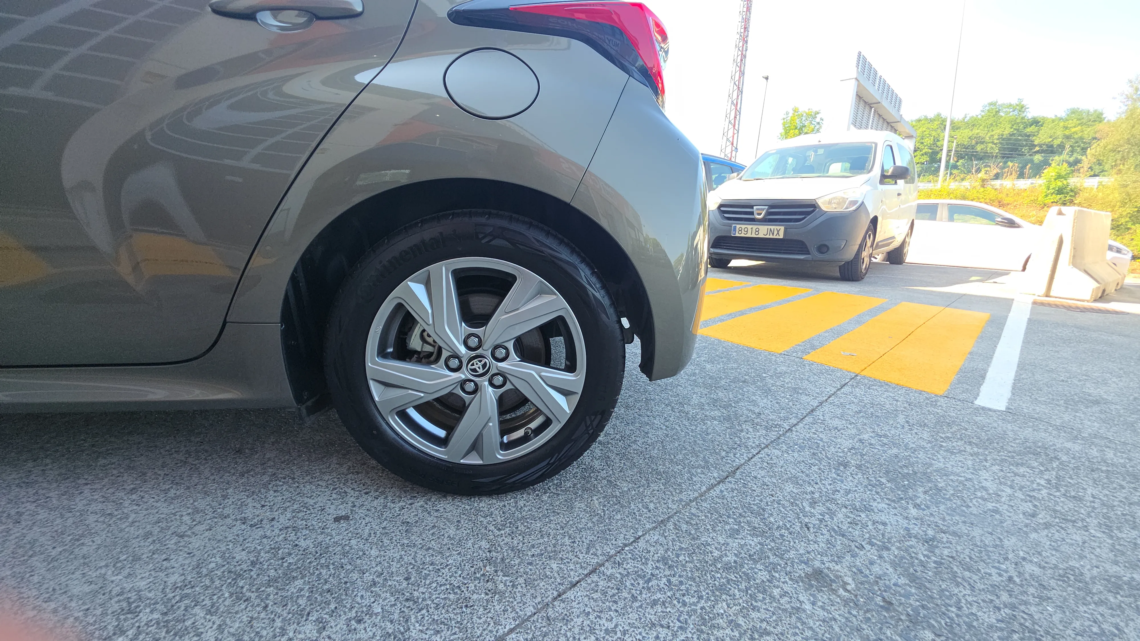 Toyota Yaris 1.5 120H Active Plus - foto 24