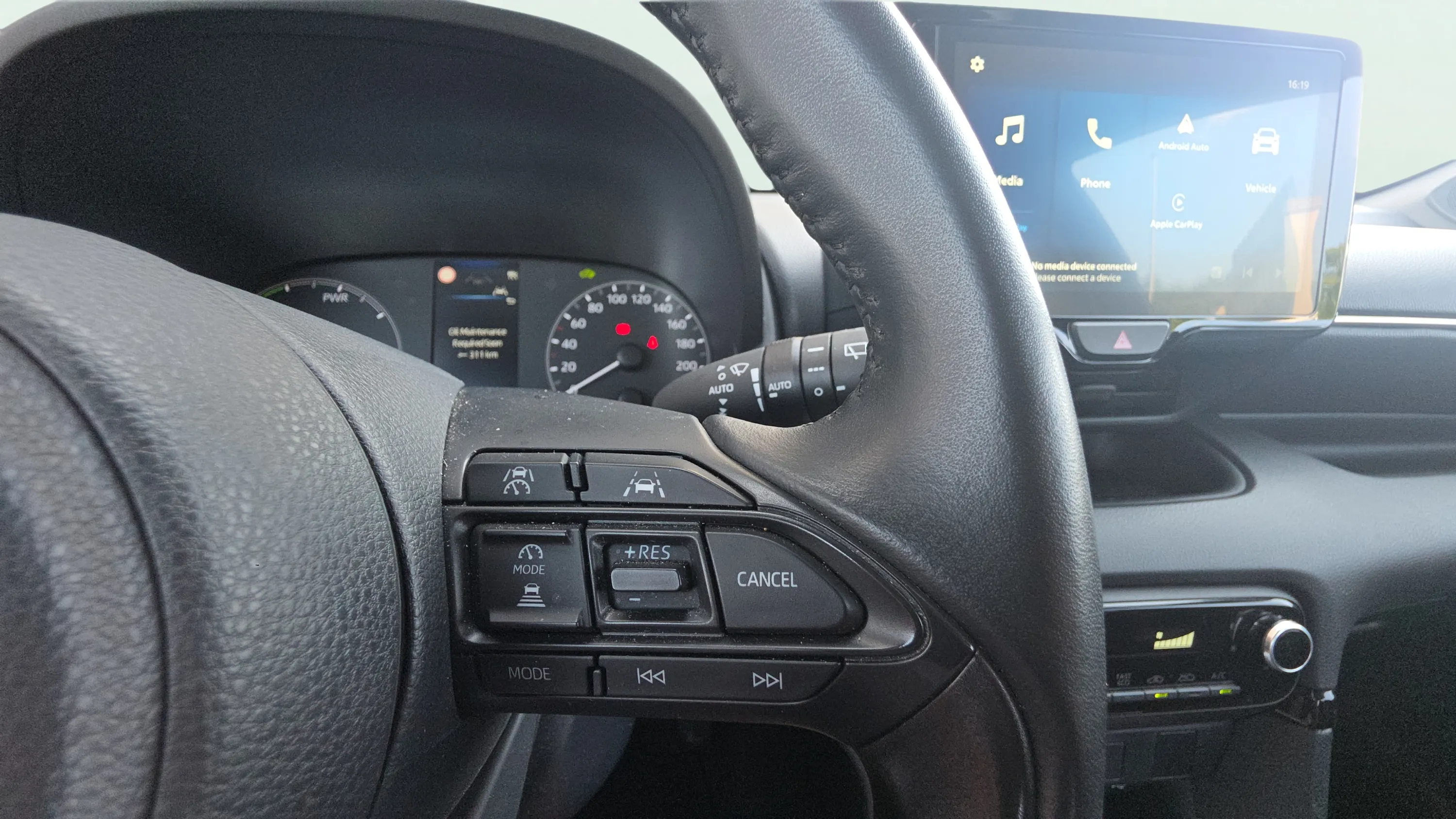Toyota Yaris 1.5 120H Active Plus - foto 15