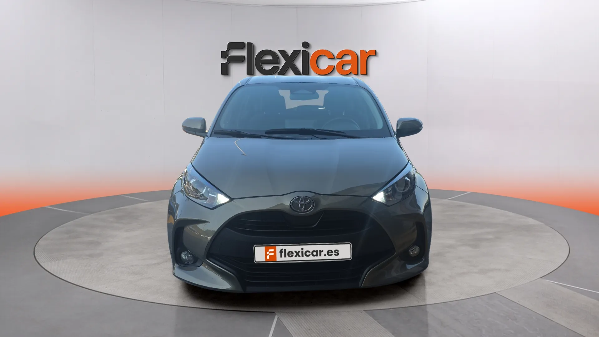 Toyota Yaris 1.5 120H Active Plus - foto 2