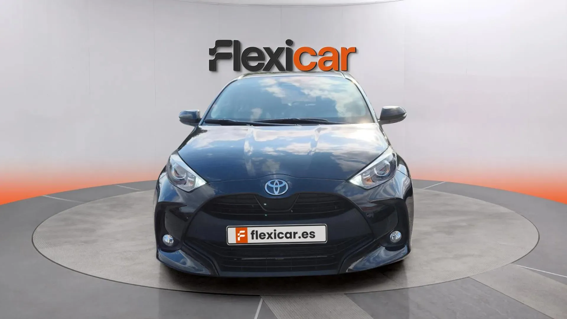 Toyota Yaris 1.5 120H Active Plus - foto 2