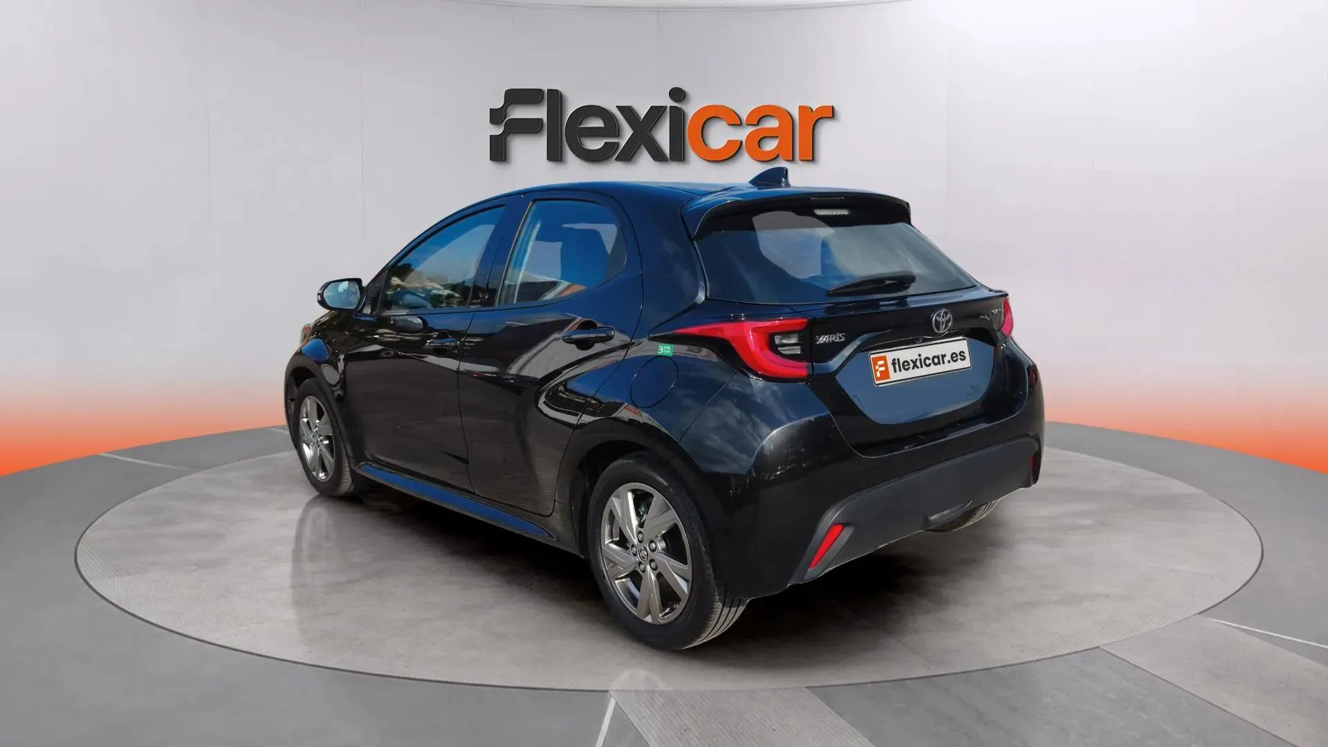 Toyota Yaris 1.5 120H Active Plus - foto 5