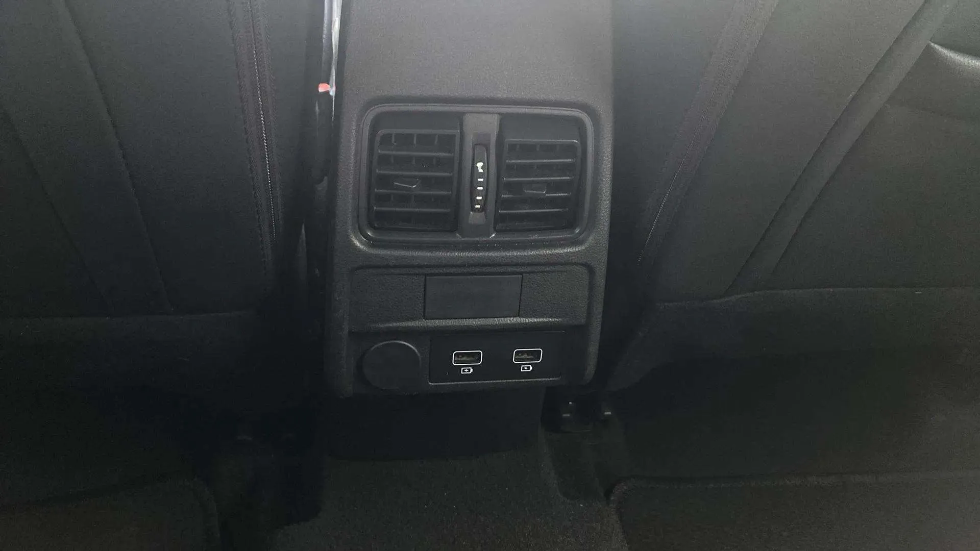 Renault Arkana Techno TCe EDC mild hybrid - foto 19