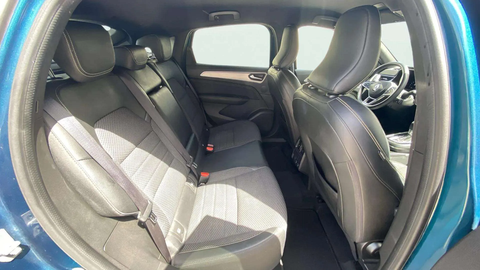 Renault Arkana Techno TCe EDC mild hybrid - foto 18